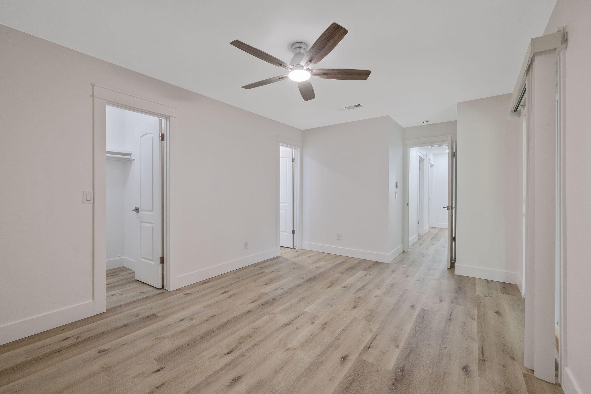 4024 W Howard Ave, Visalia, CA 93277