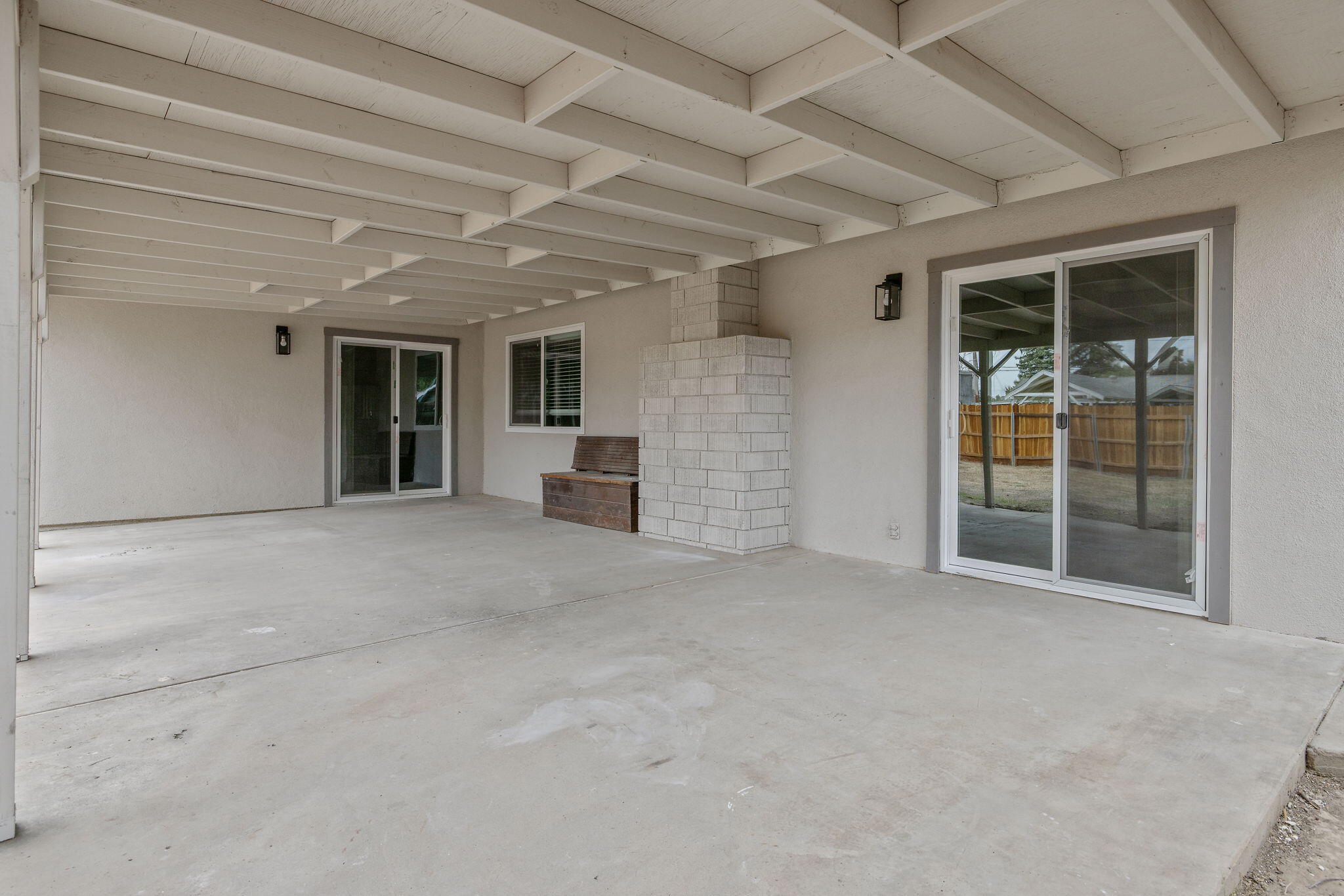 4024 W Howard Ave, Visalia, CA 93277