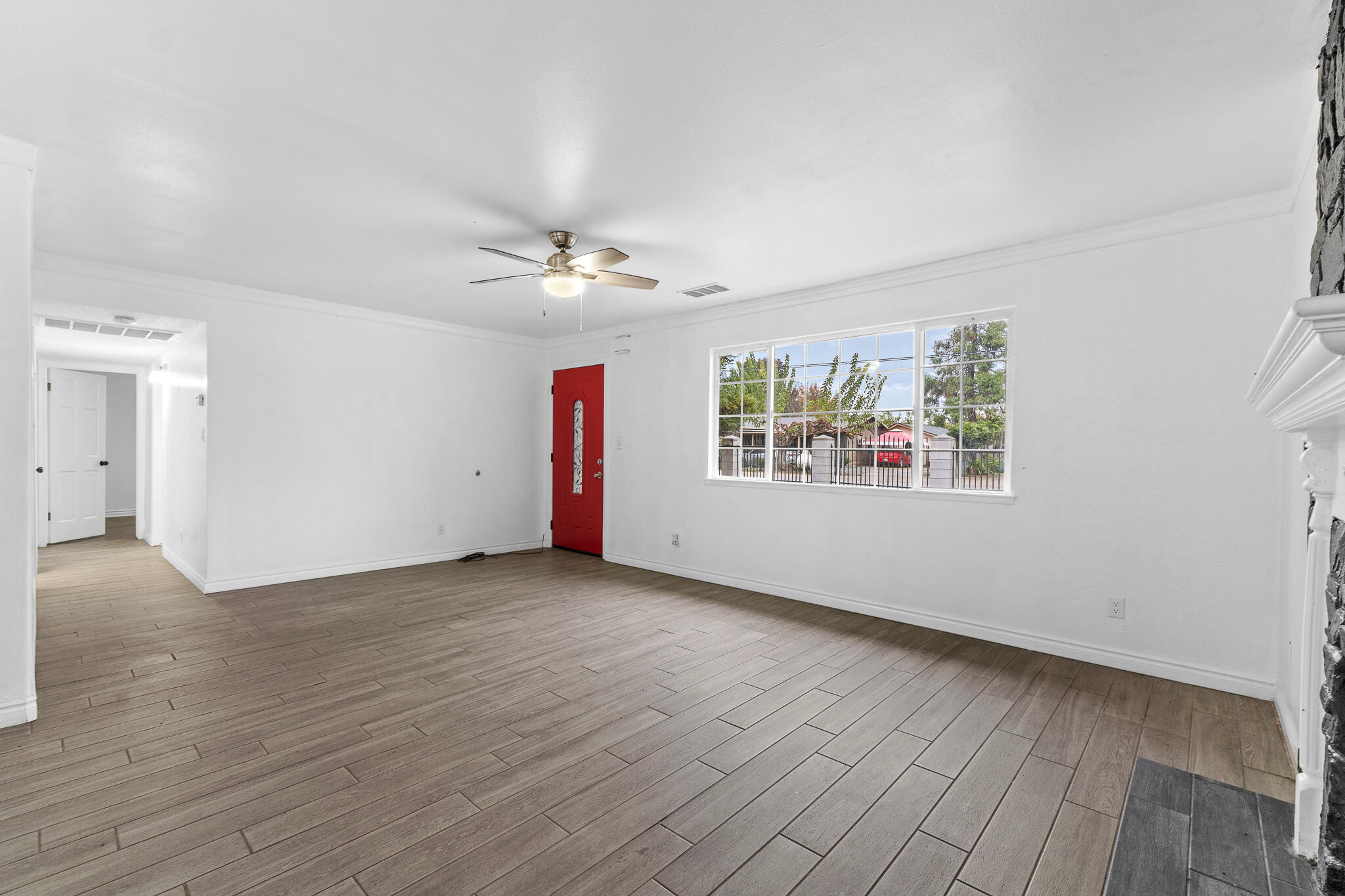 25681 Hypericum St, Visalia, CA 93292