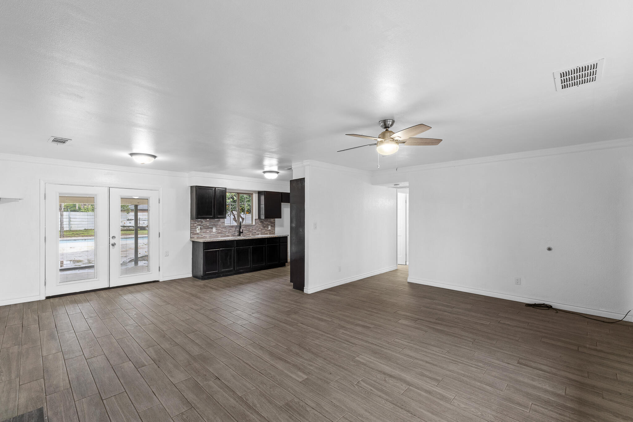 25681 Hypericum St, Visalia, CA 93292