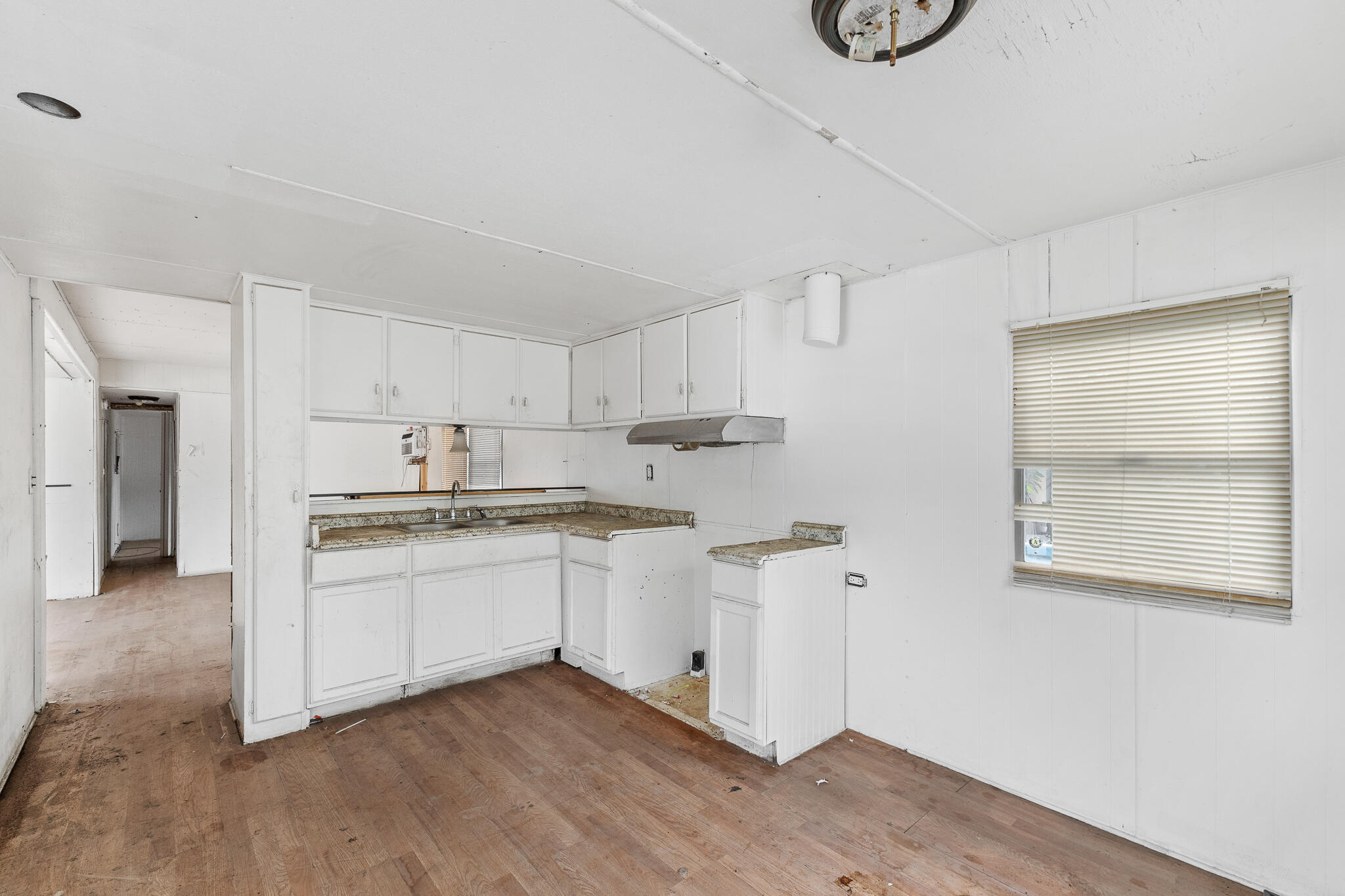 25681 Hypericum St, Visalia, CA 93292