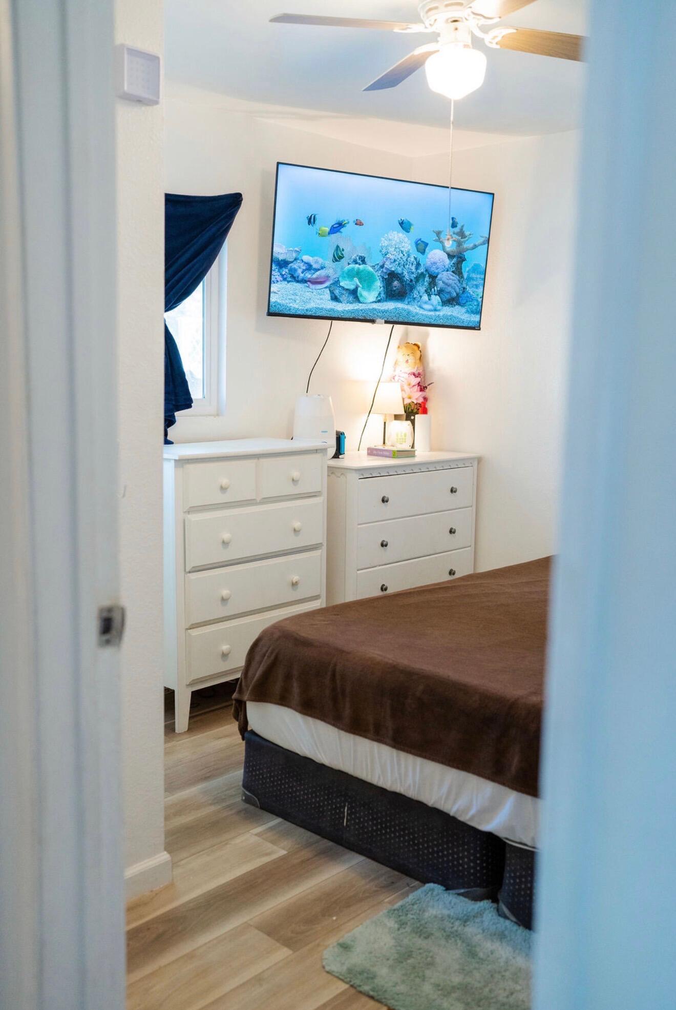 474 First St, Lindsay, CA 93247