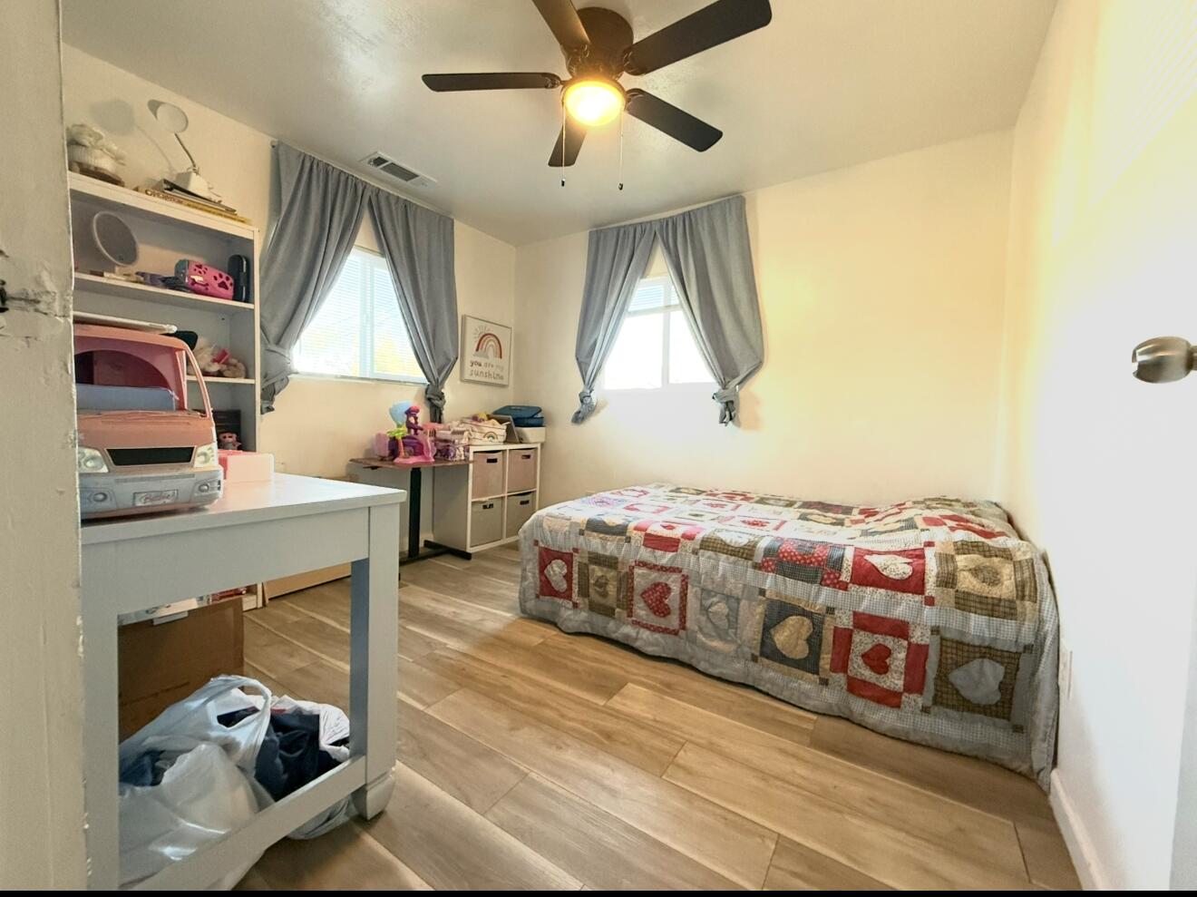 474 First St, Lindsay, CA 93247