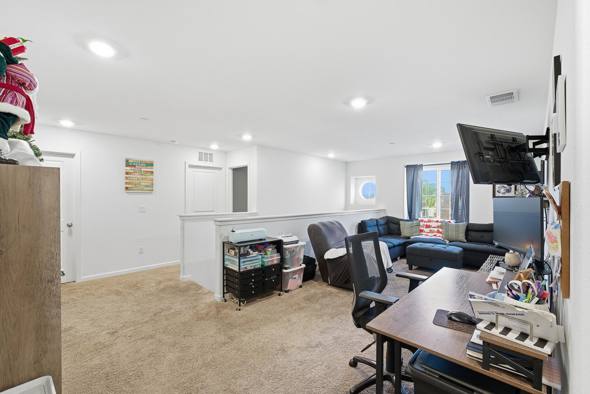 2145 N Rinaldi Ct, Visalia, CA 93291