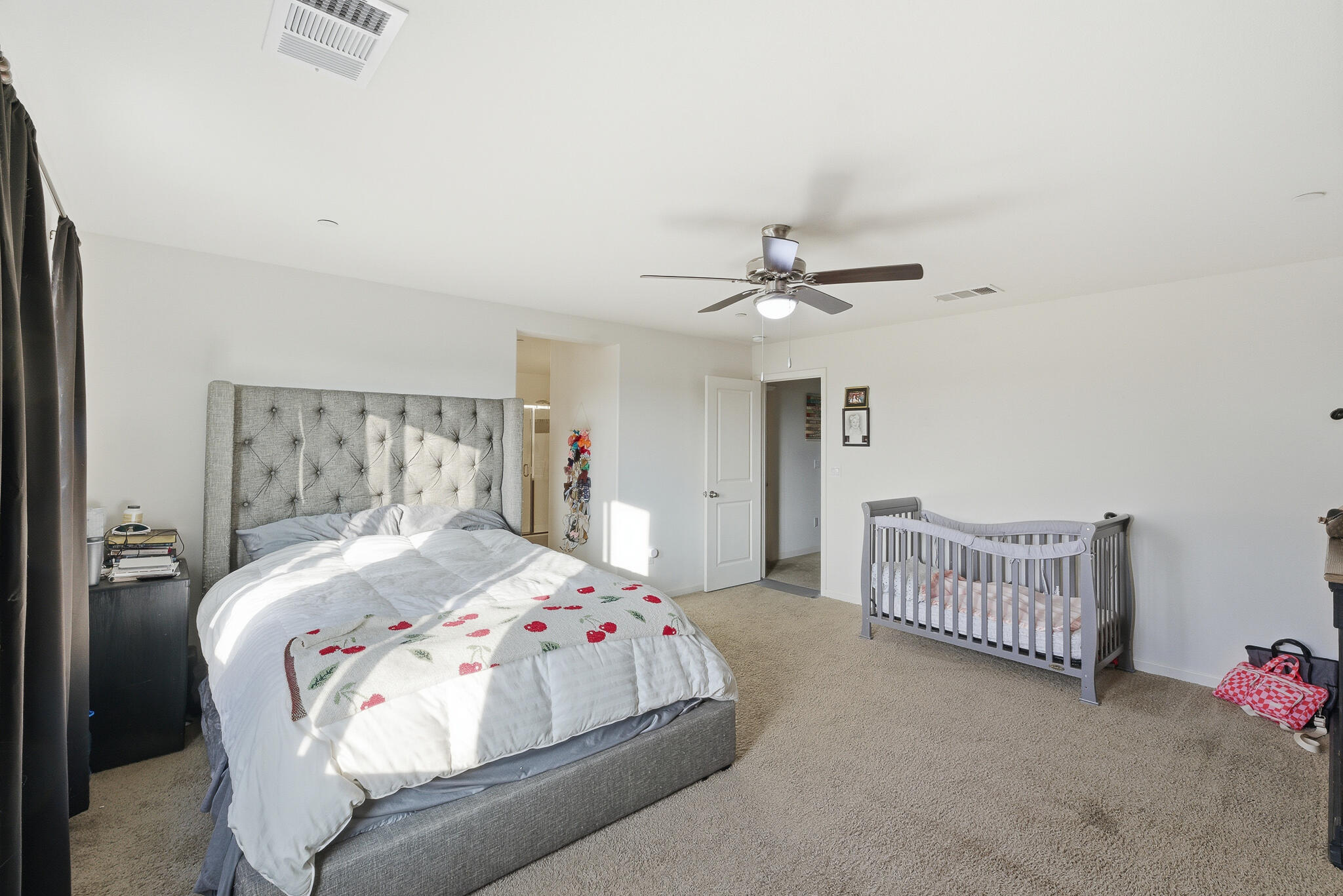 2145 N Rinaldi Ct, Visalia, CA 93291