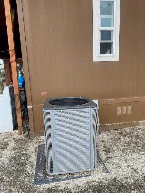 11393 128 Rd, Pixley, CA 93256