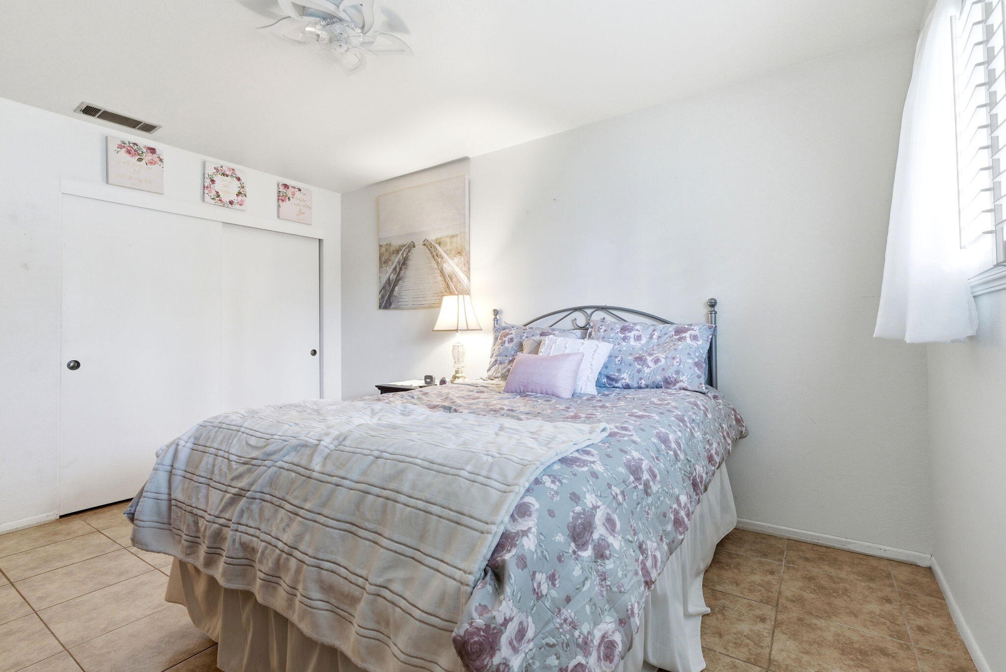 2544 W W Harter Ave, Visalia, CA 93277