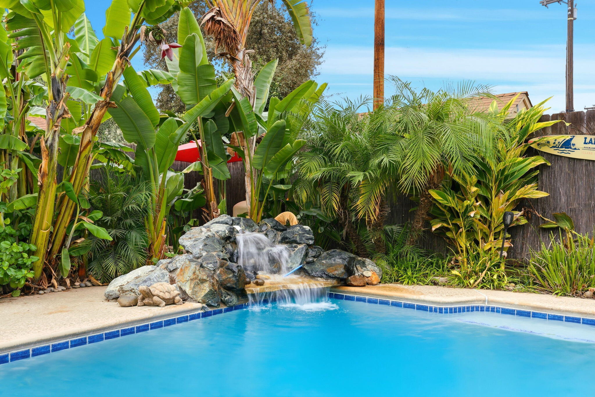 2544 W W Harter Ave, Visalia, CA 93277