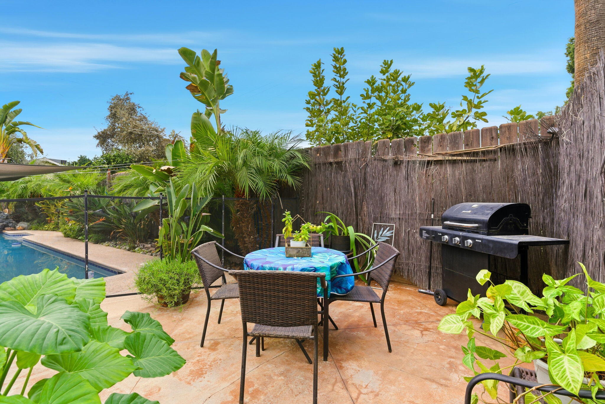 2544 W W Harter Ave, Visalia, CA 93277