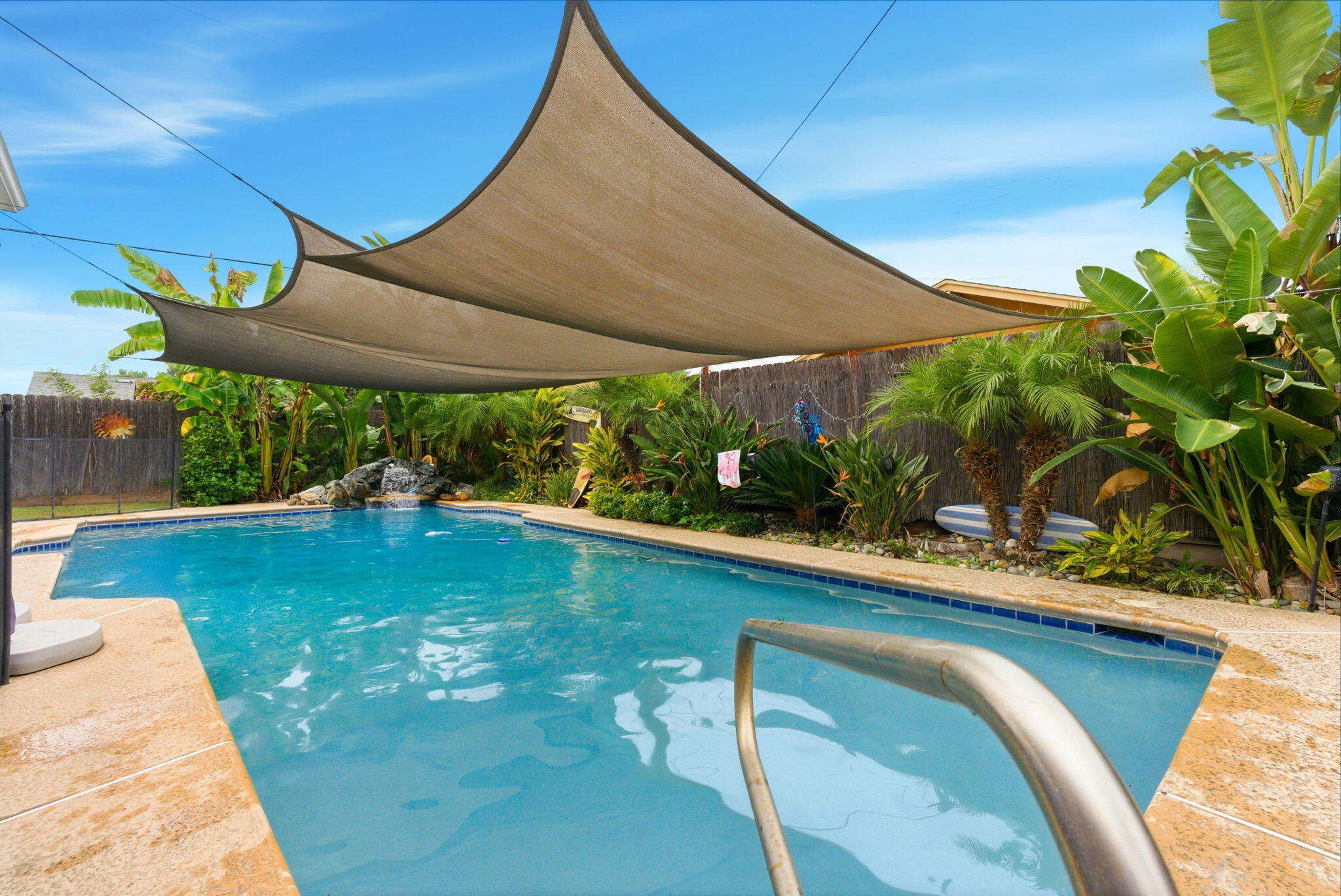 2544 W W Harter Ave, Visalia, CA 93277