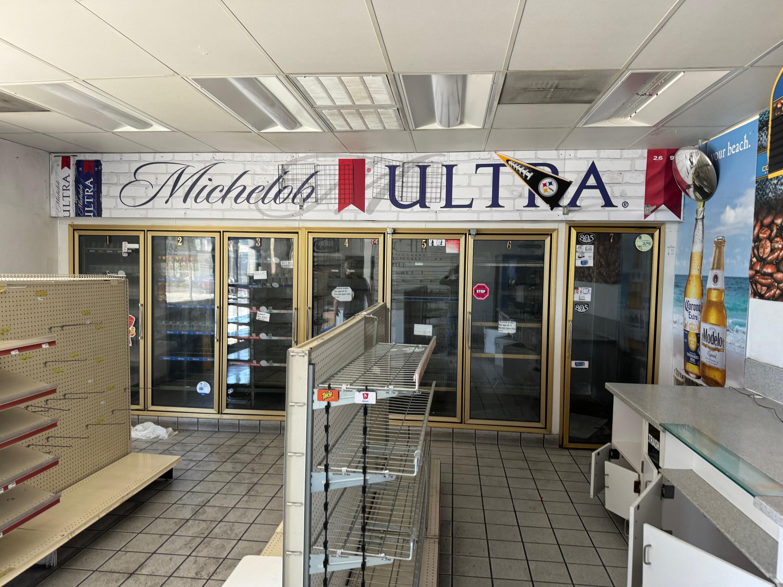 357 E Tulare St, Dinuba, CA 93618