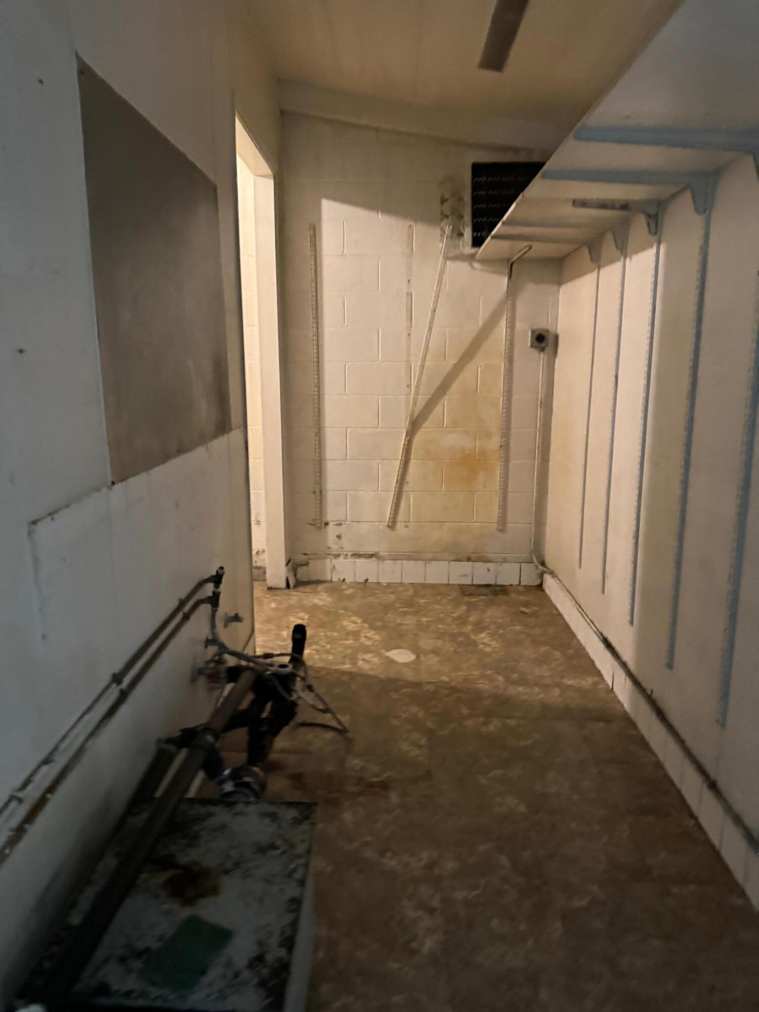 357 E Tulare St, Dinuba, CA 93618