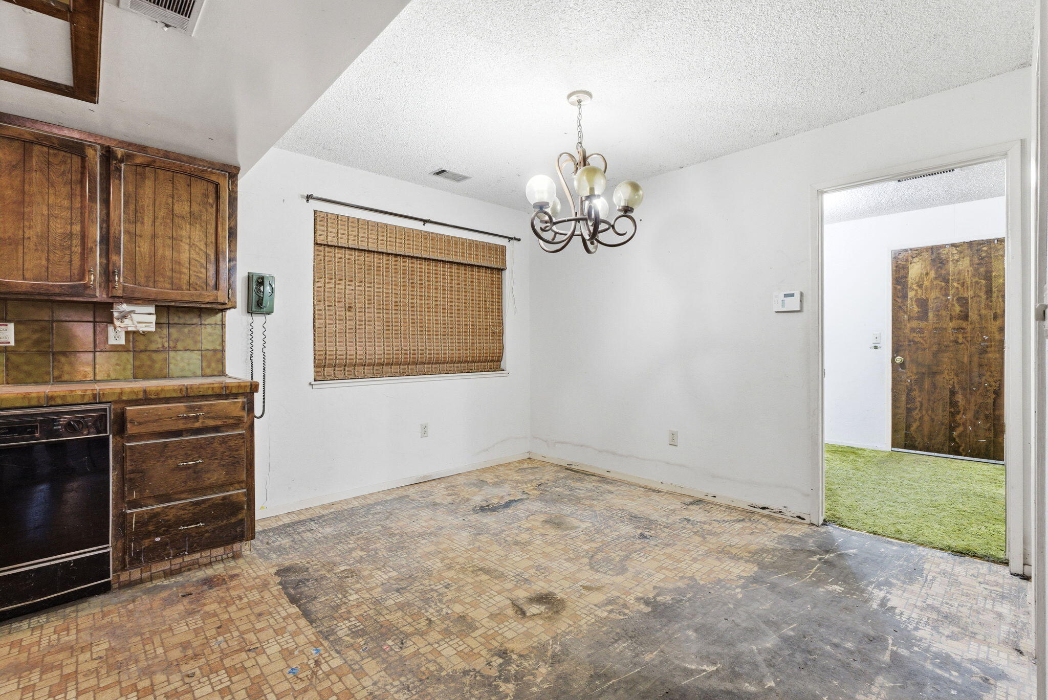 17653 Rd 224, Porterville, CA 93257