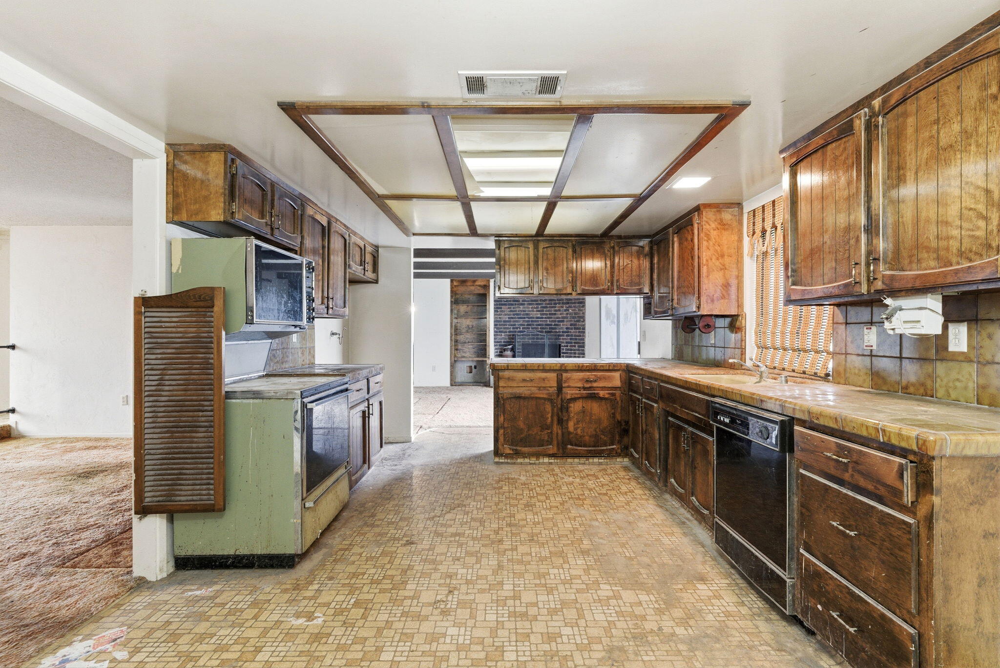 17653 Rd 224, Porterville, CA 93257