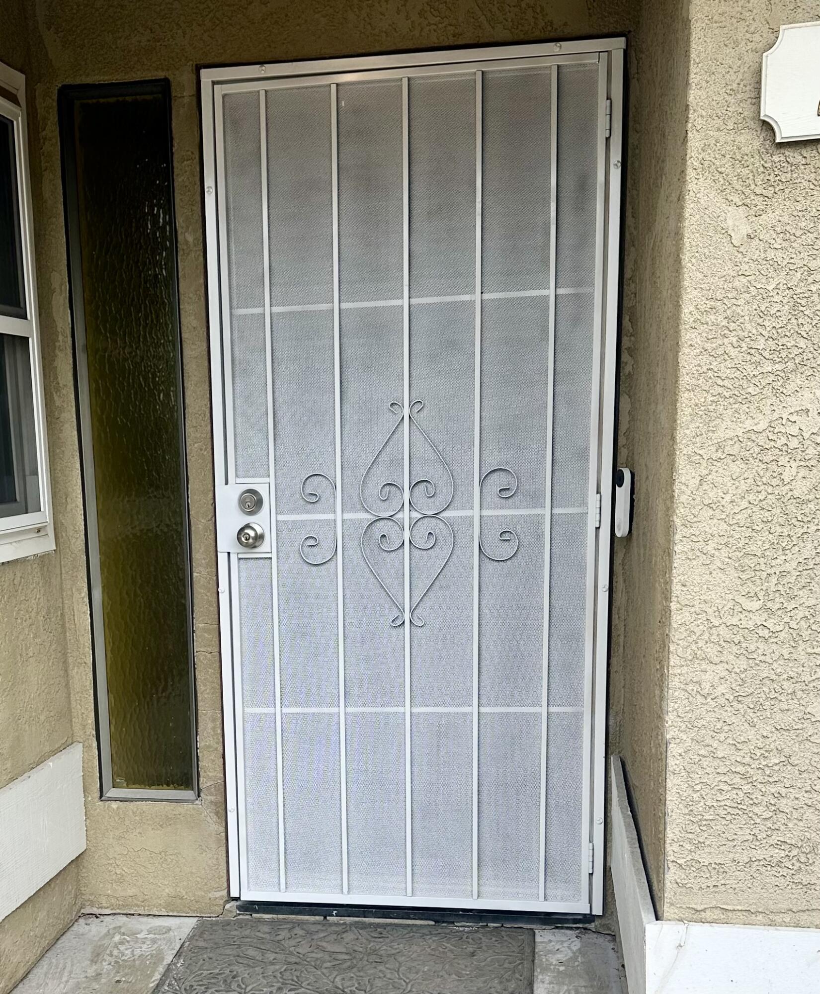 2312 S Divisadero St, Visalia, CA 93277