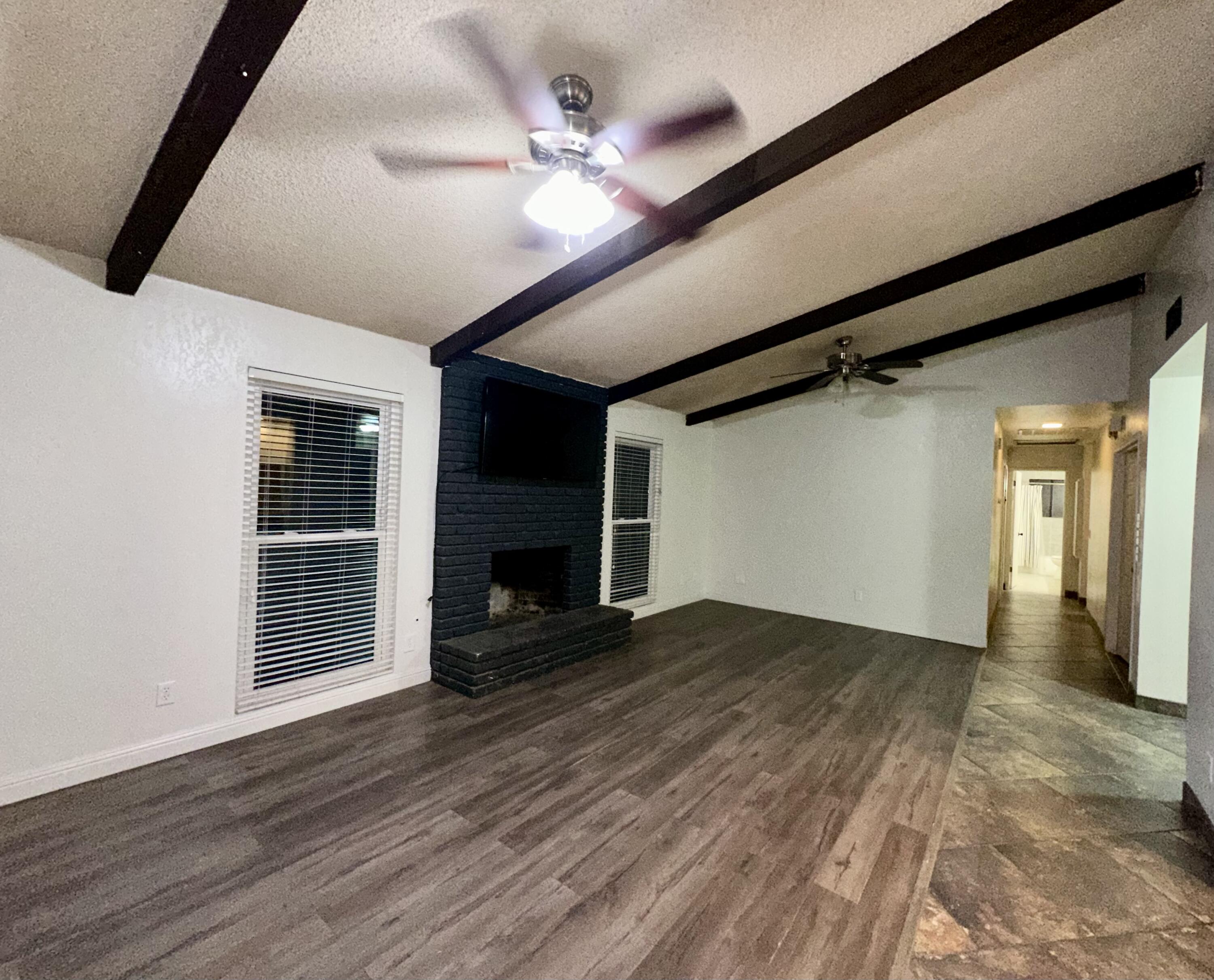 2312 S Divisadero St, Visalia, CA 93277