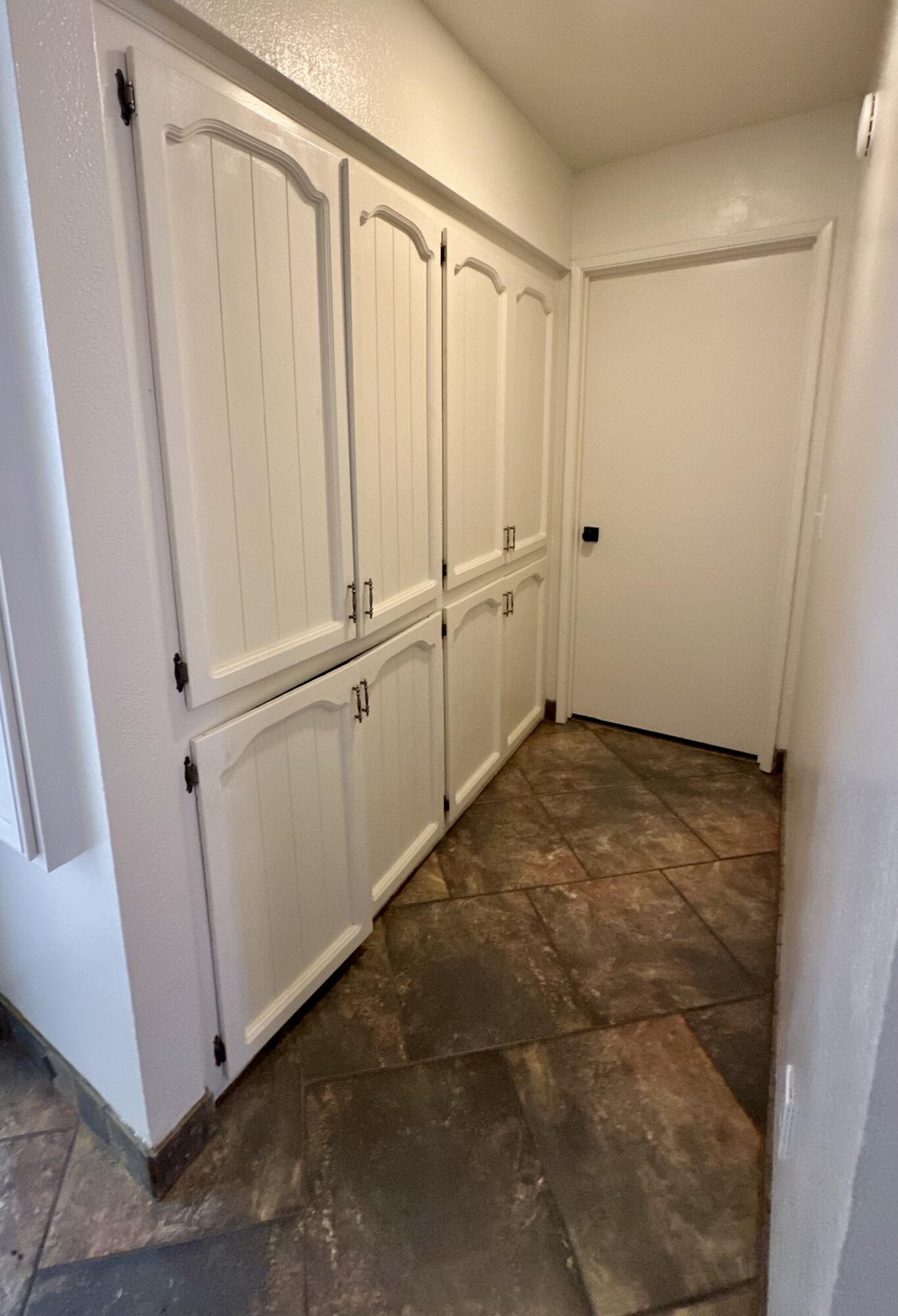 2312 S Divisadero St, Visalia, CA 93277