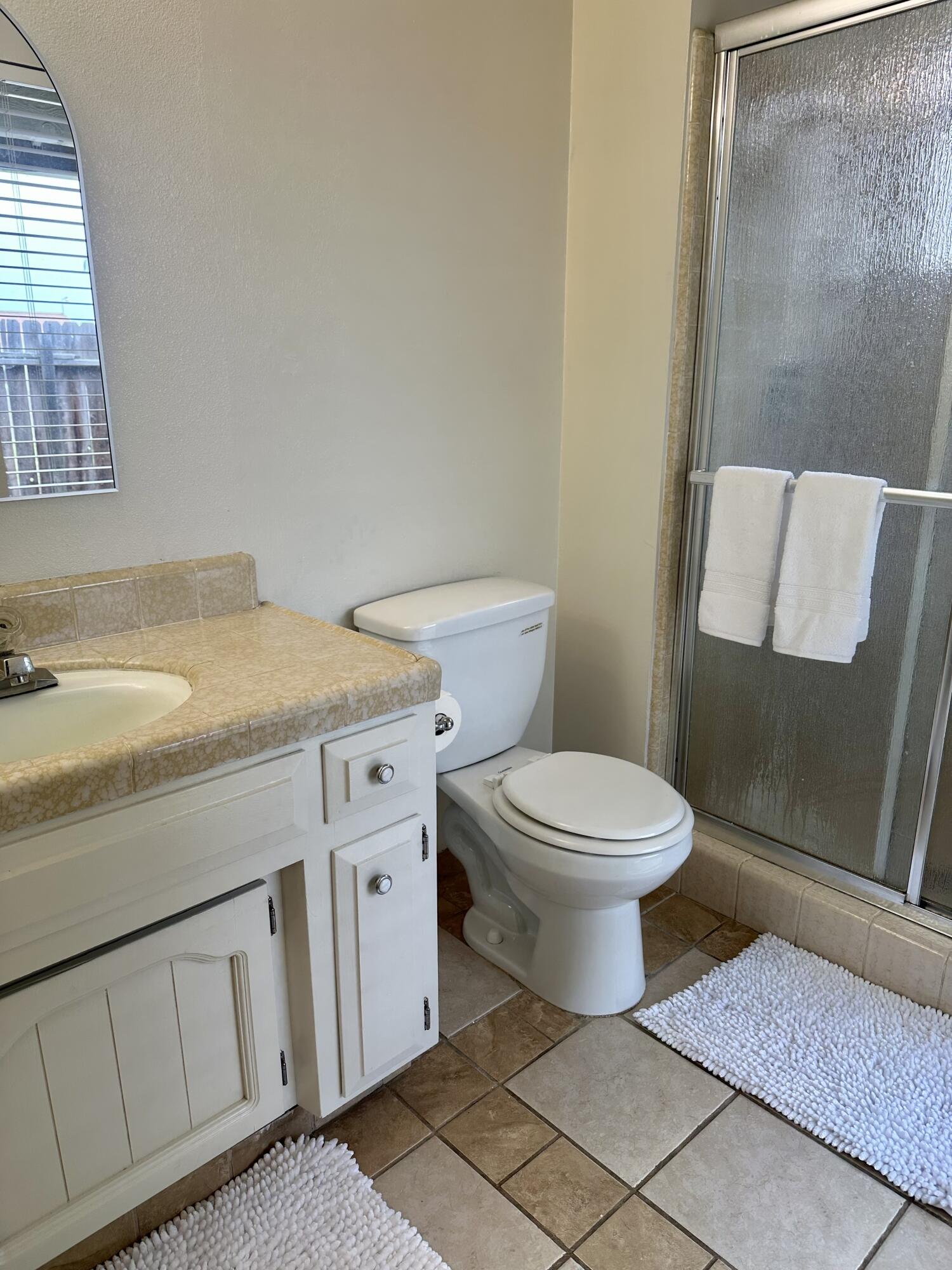 2312 S Divisadero St, Visalia, CA 93277