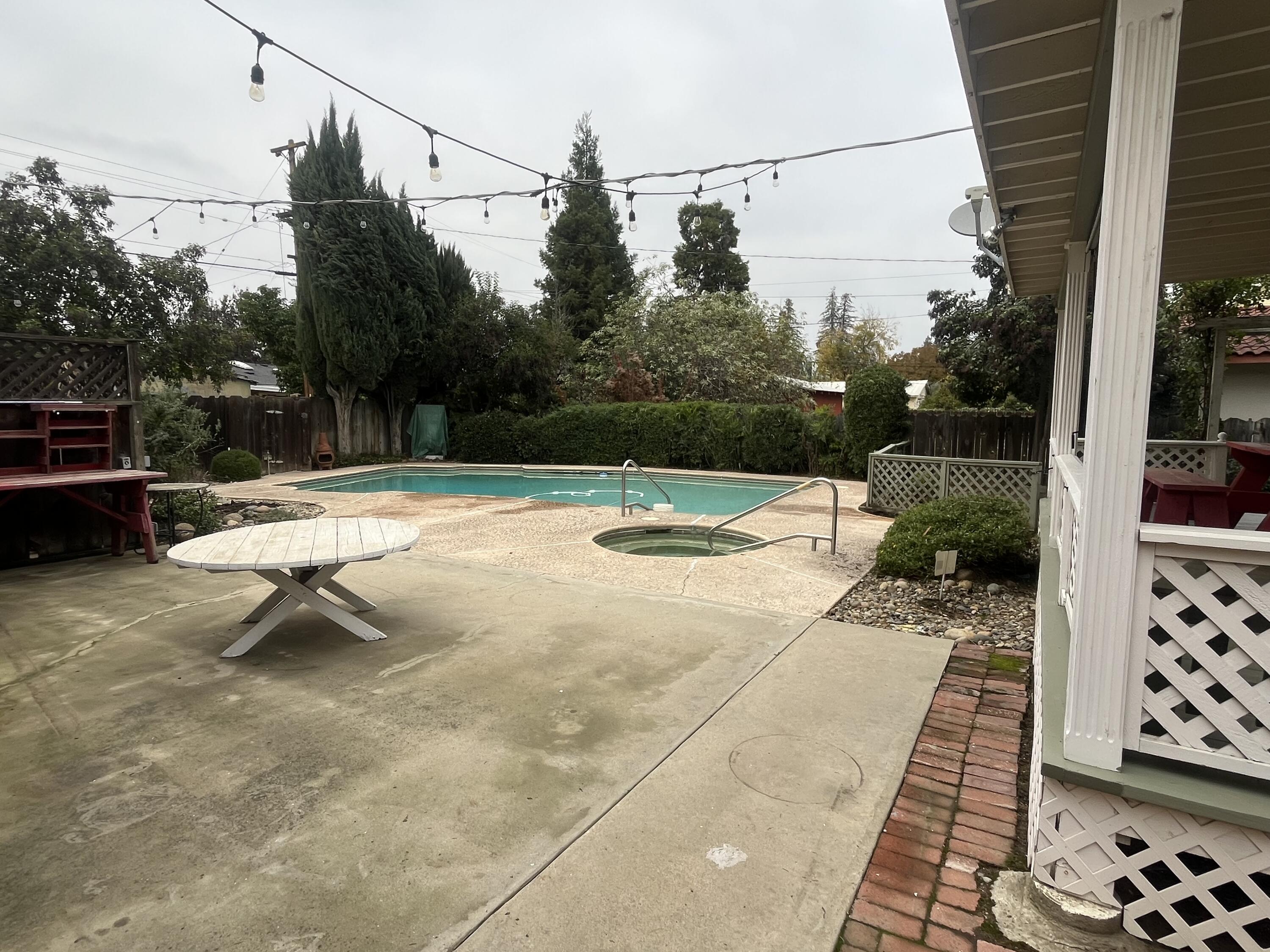 471 S Reed Ave, Reedley, CA 93654