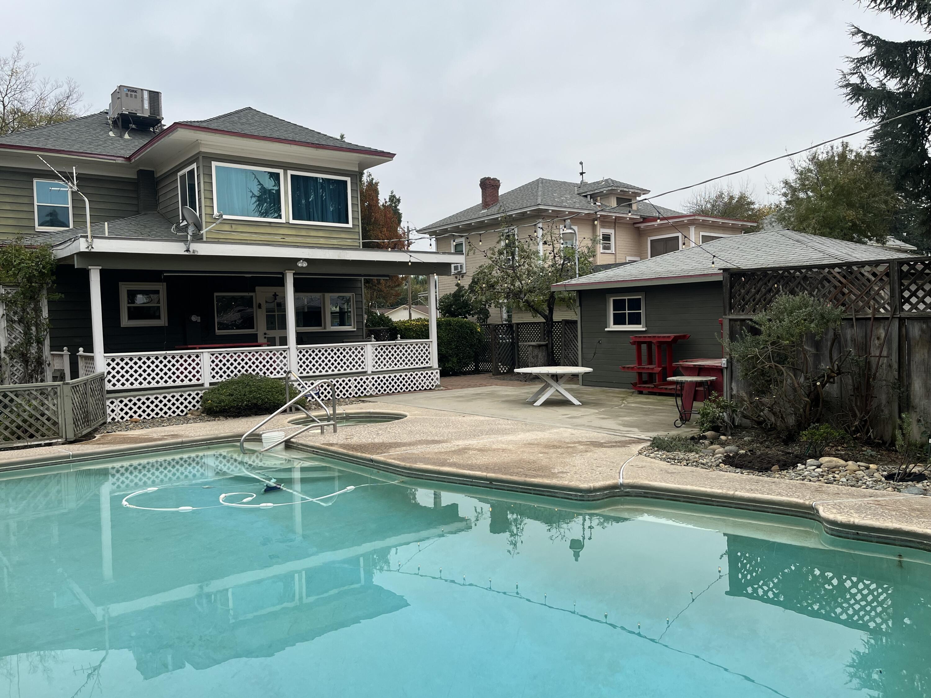 471 S Reed Ave, Reedley, CA 93654