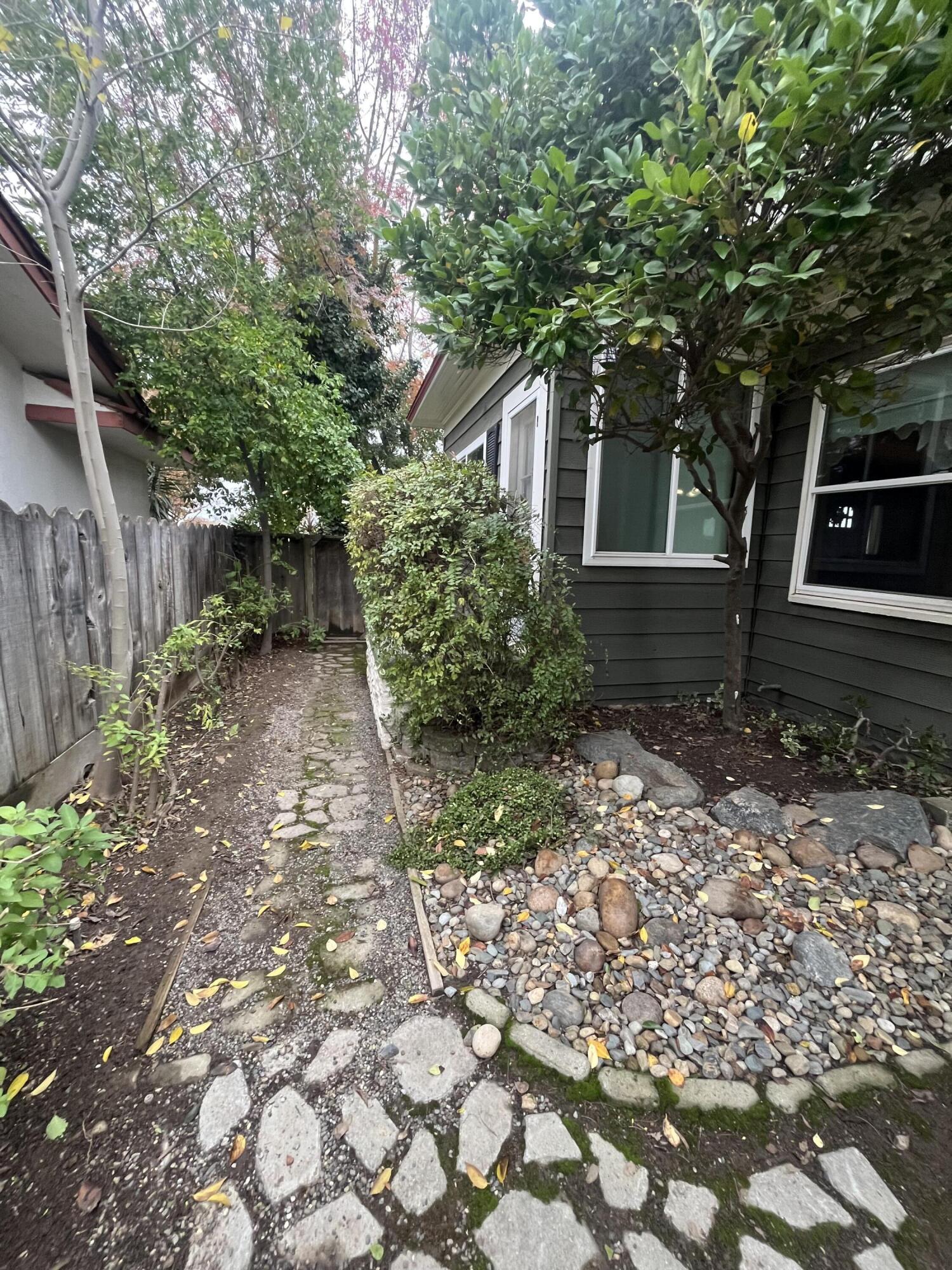 471 S Reed Ave, Reedley, CA 93654