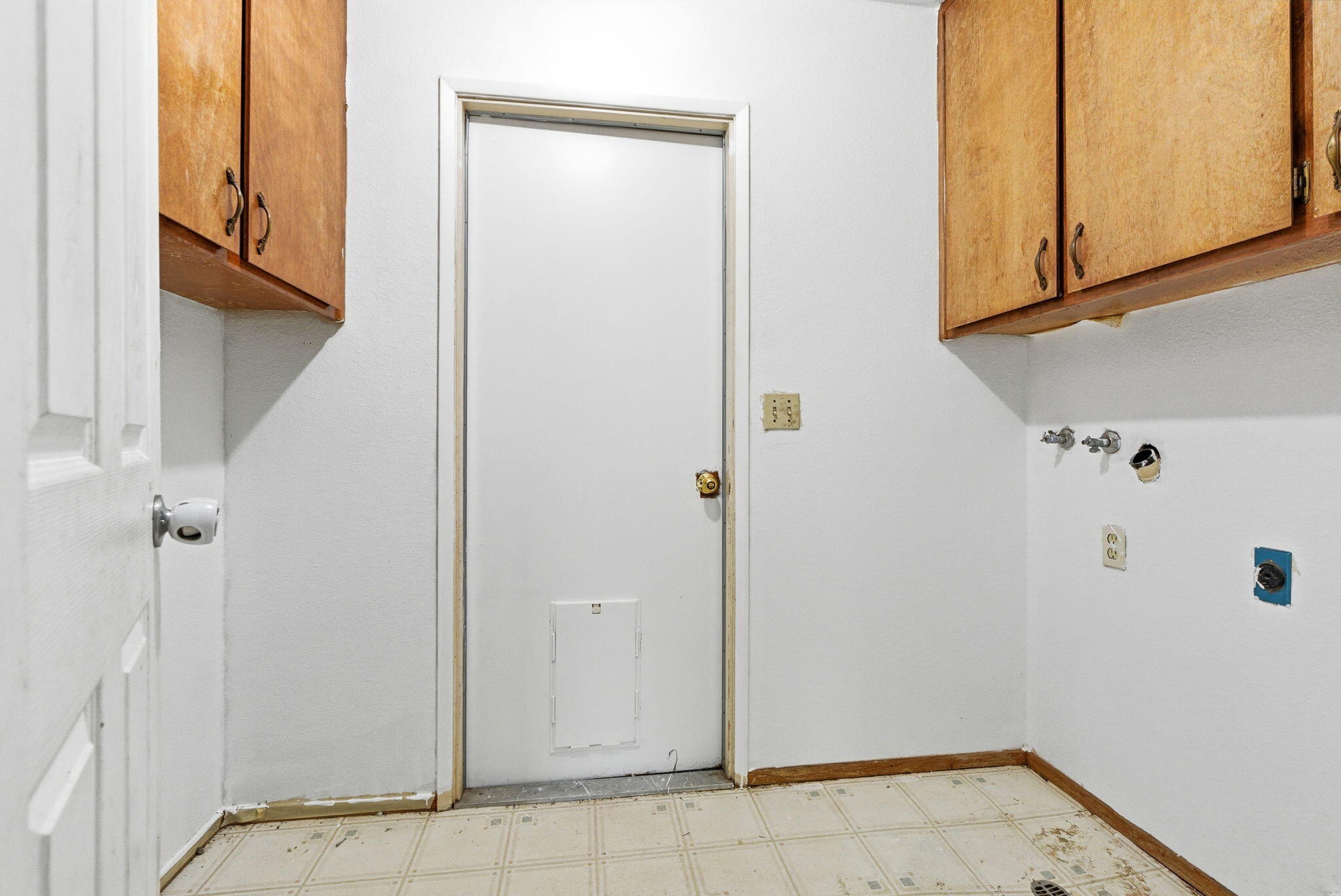 2320 W Kanai Ave, Porterville, CA 93257