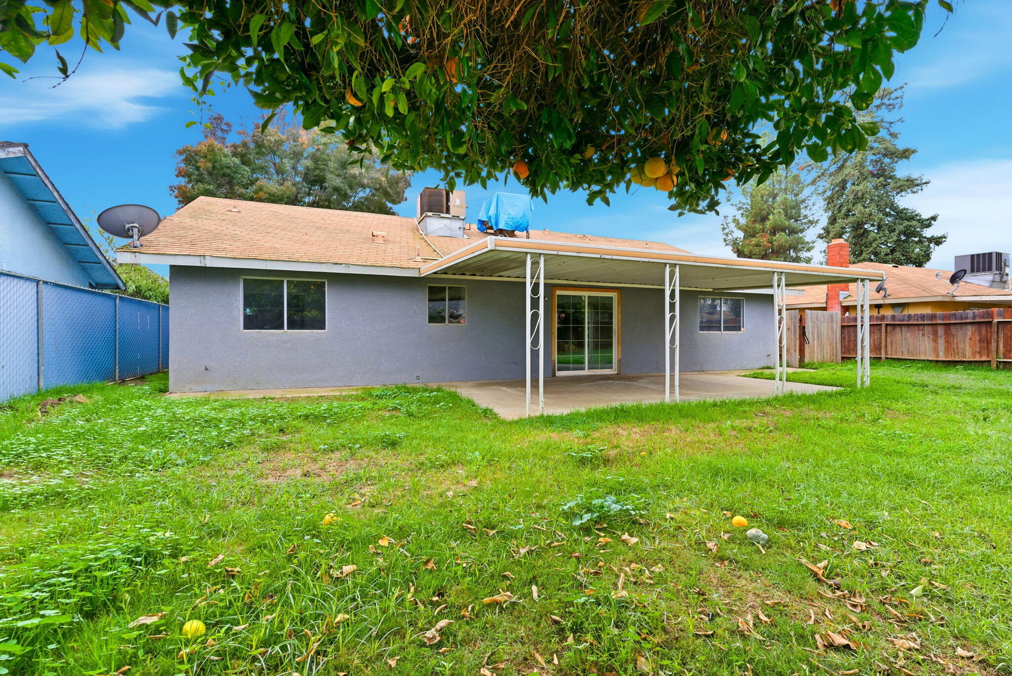 2320 W Kanai Ave, Porterville, CA 93257
