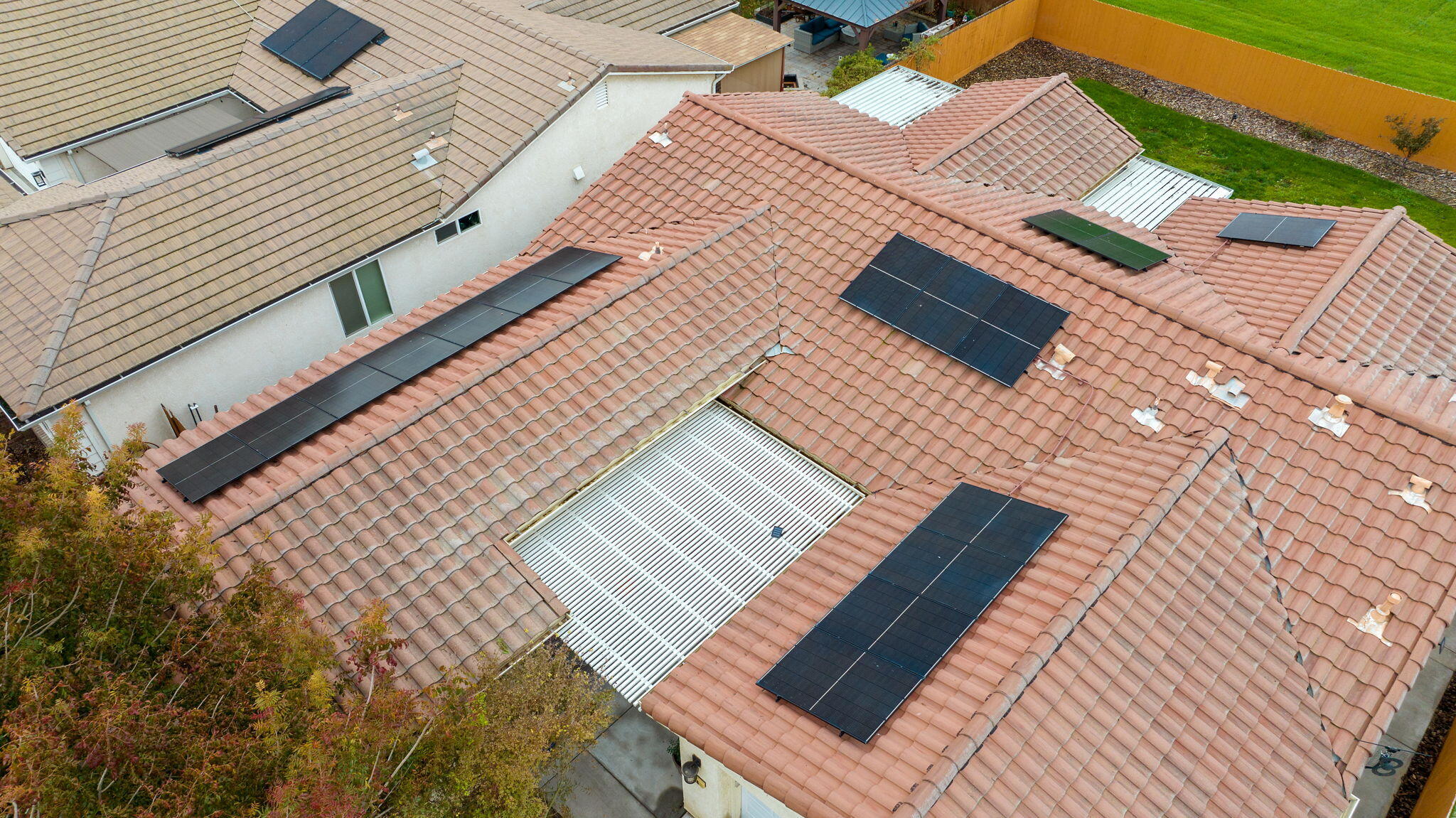 714 N Magna Carta Ave, Hanford, CA 93230