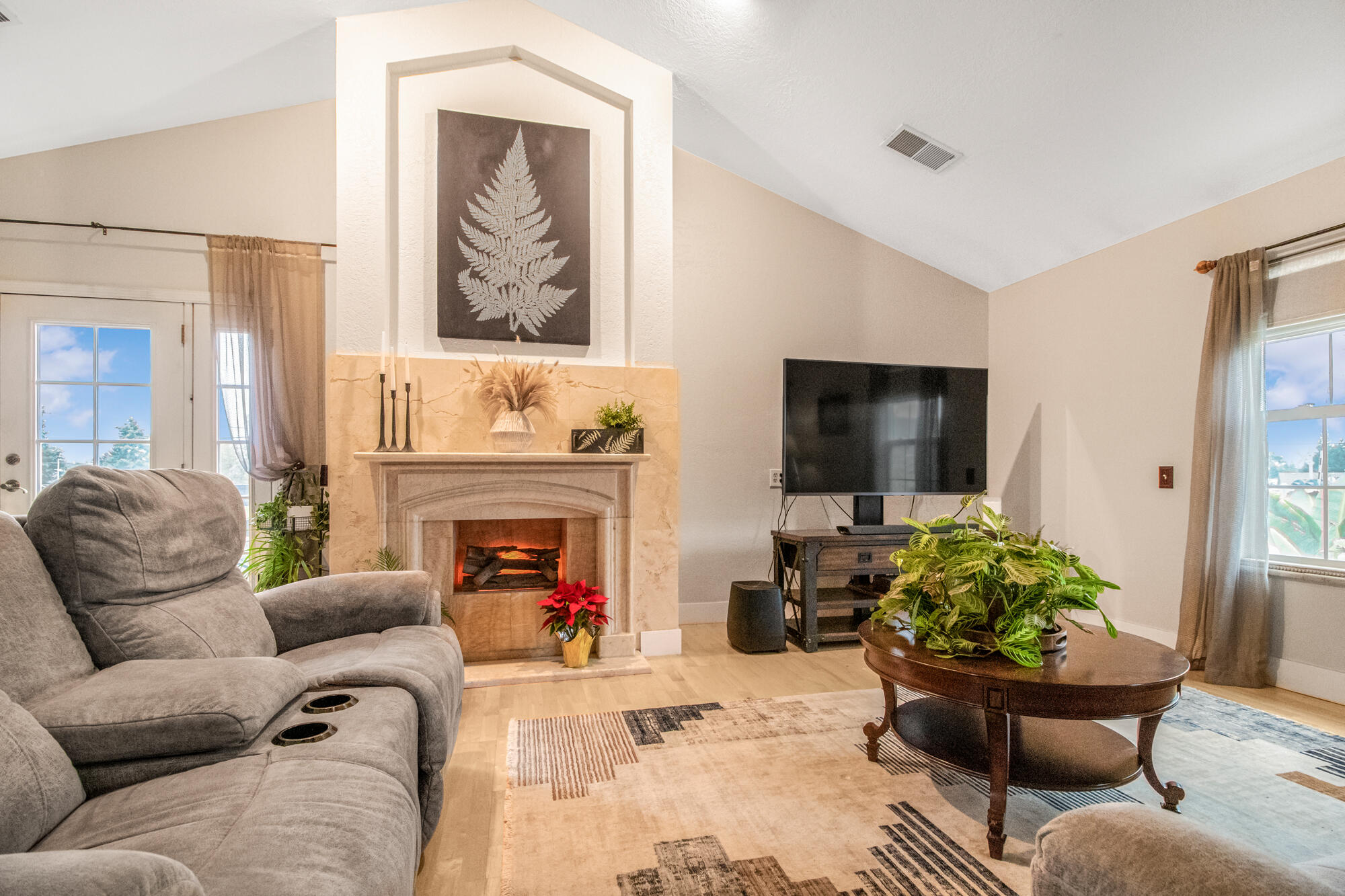 2505 S Ben Maddox Way, Visalia, CA 93292