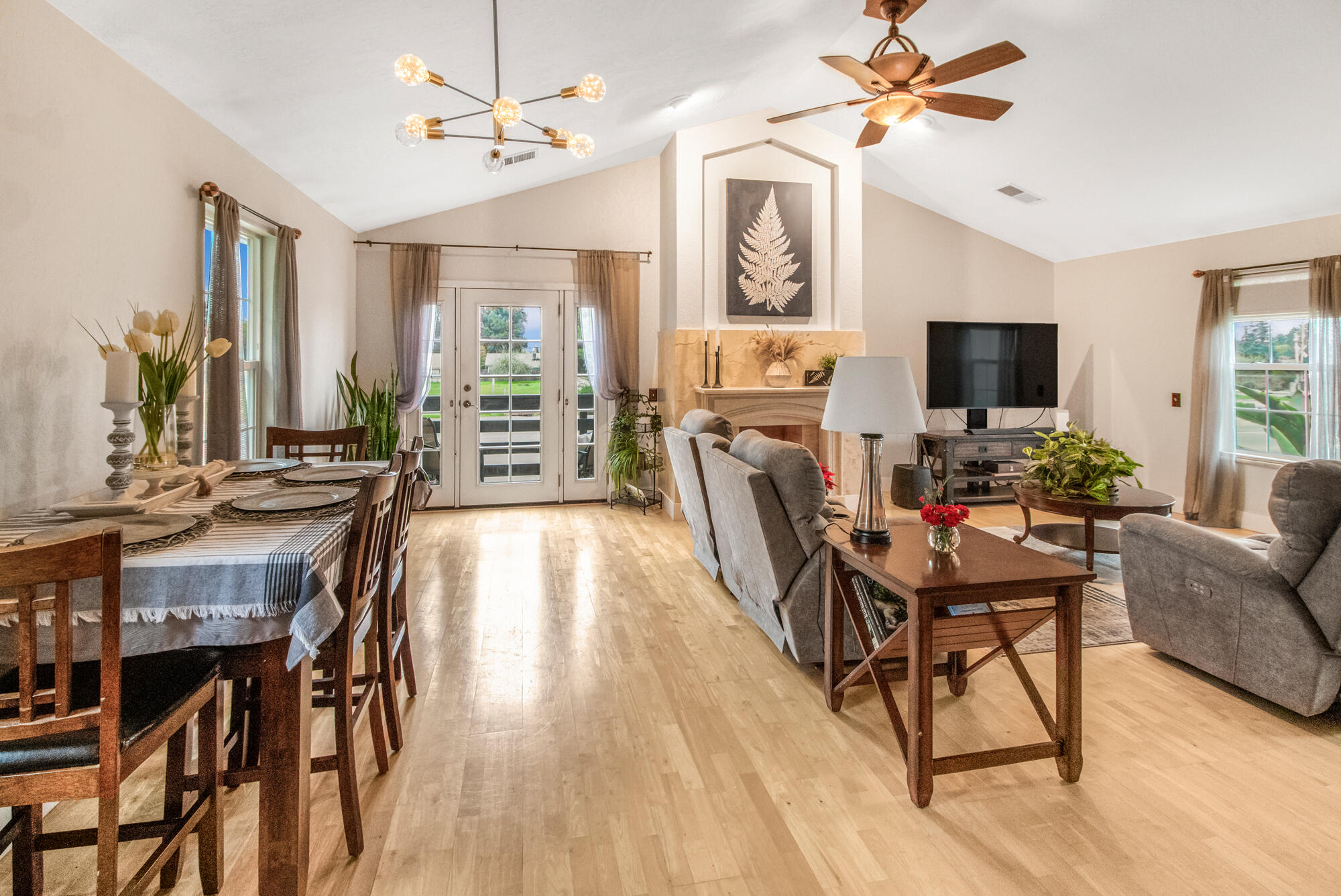 2505 S Ben Maddox Way, Visalia, CA 93292