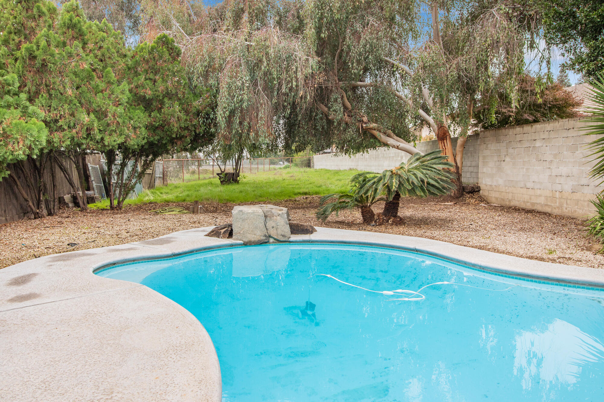 2505 S Ben Maddox Way, Visalia, CA 93292