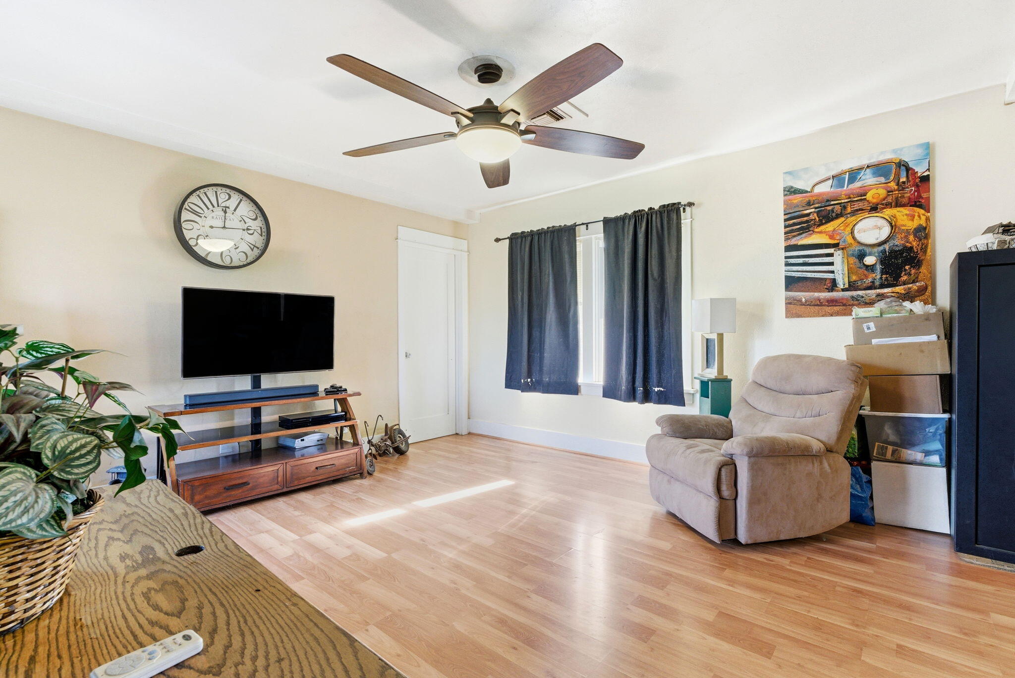 37801 Rd 200, Woodlake, CA 93286