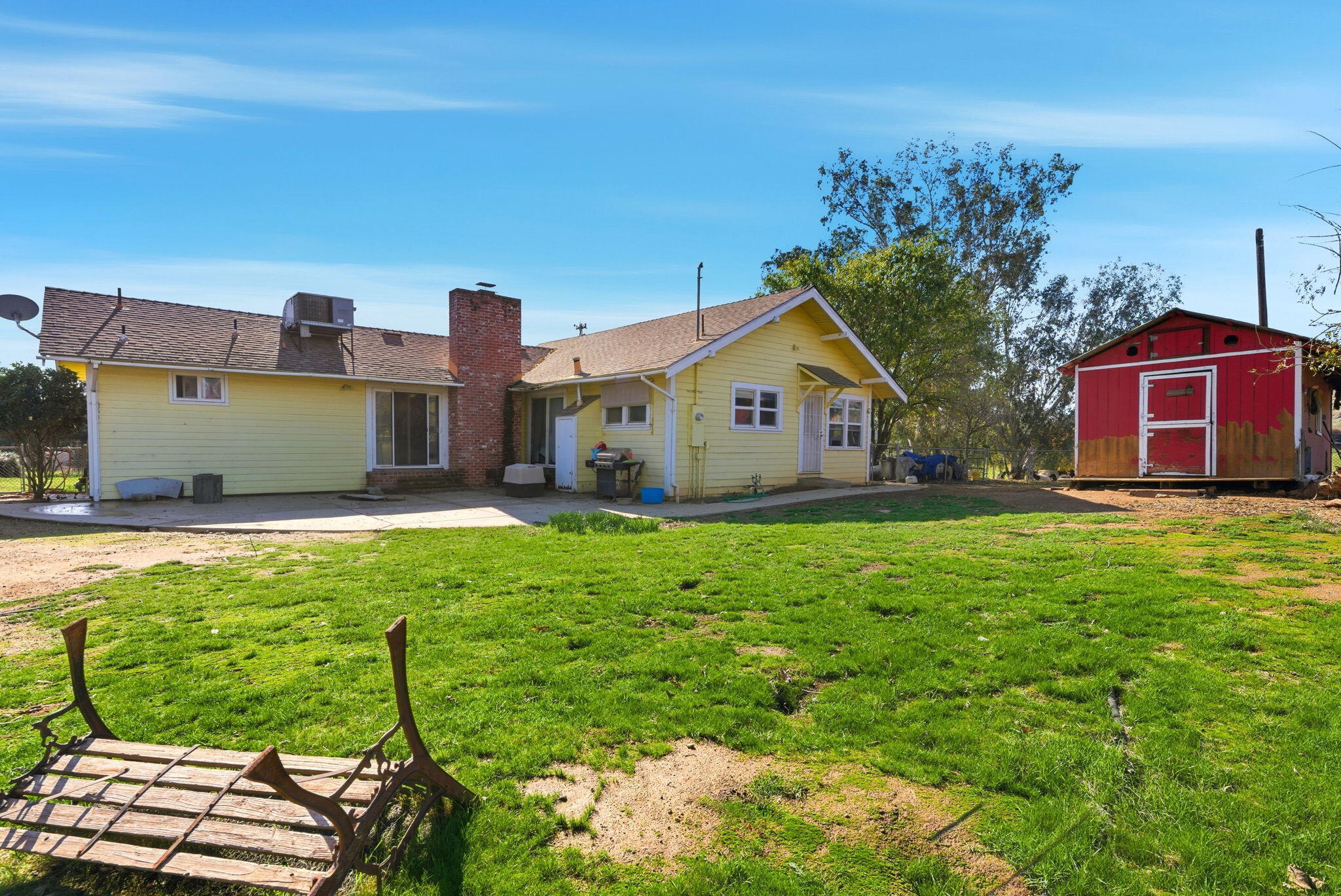 37801 Rd 200, Woodlake, CA 93286