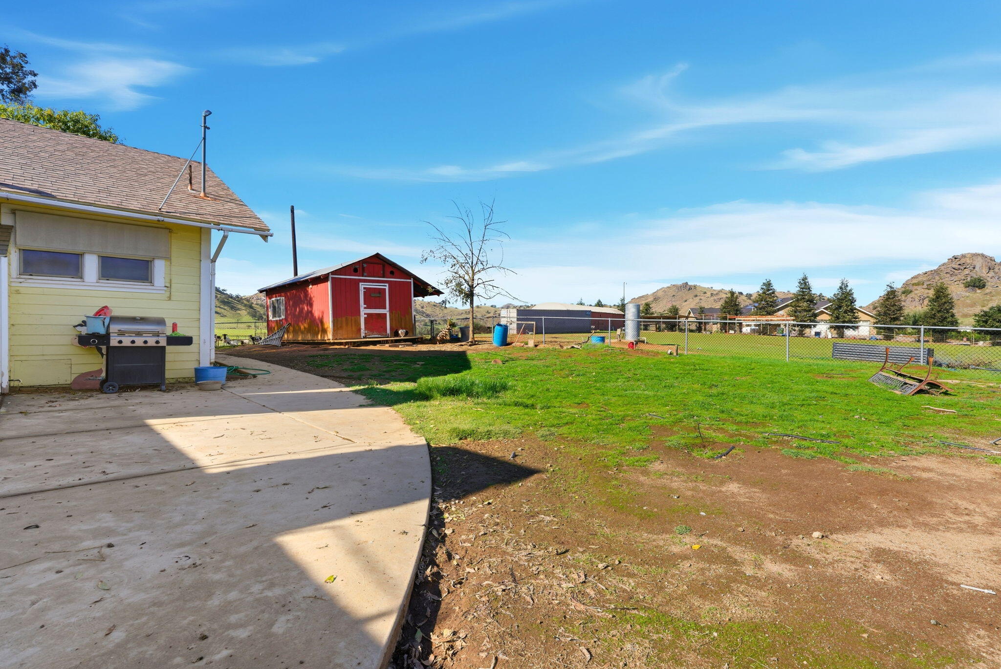 37801 Rd 200, Woodlake, CA 93286