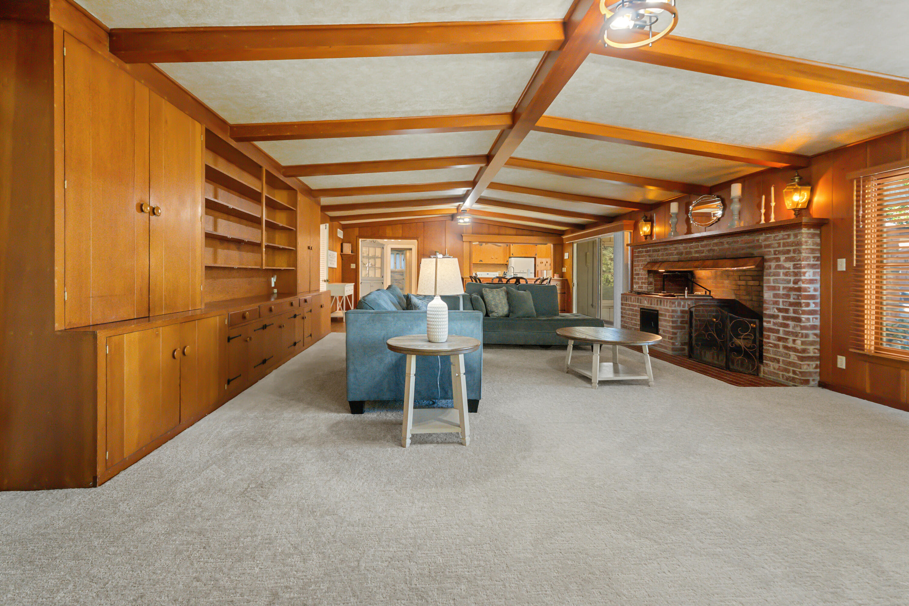 531 E Walnut St, Exeter, CA 93221