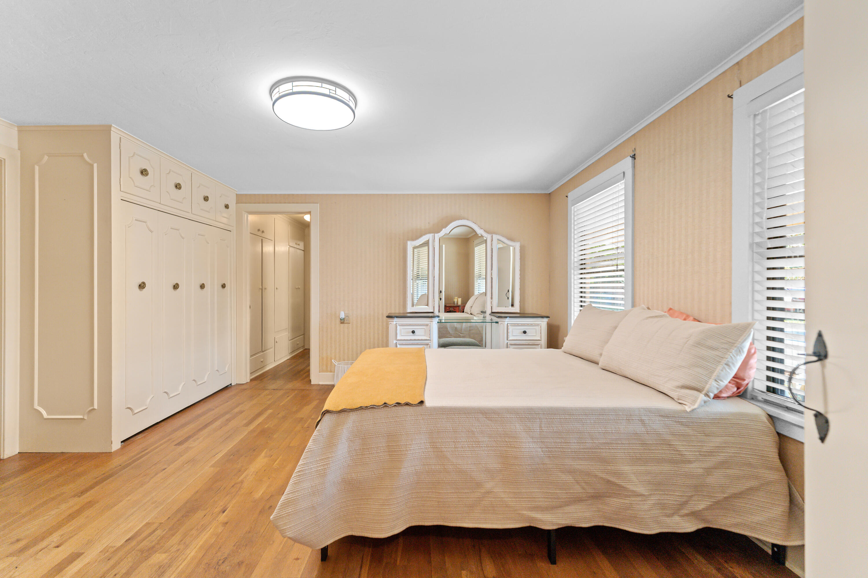 531 E Walnut St, Exeter, CA 93221