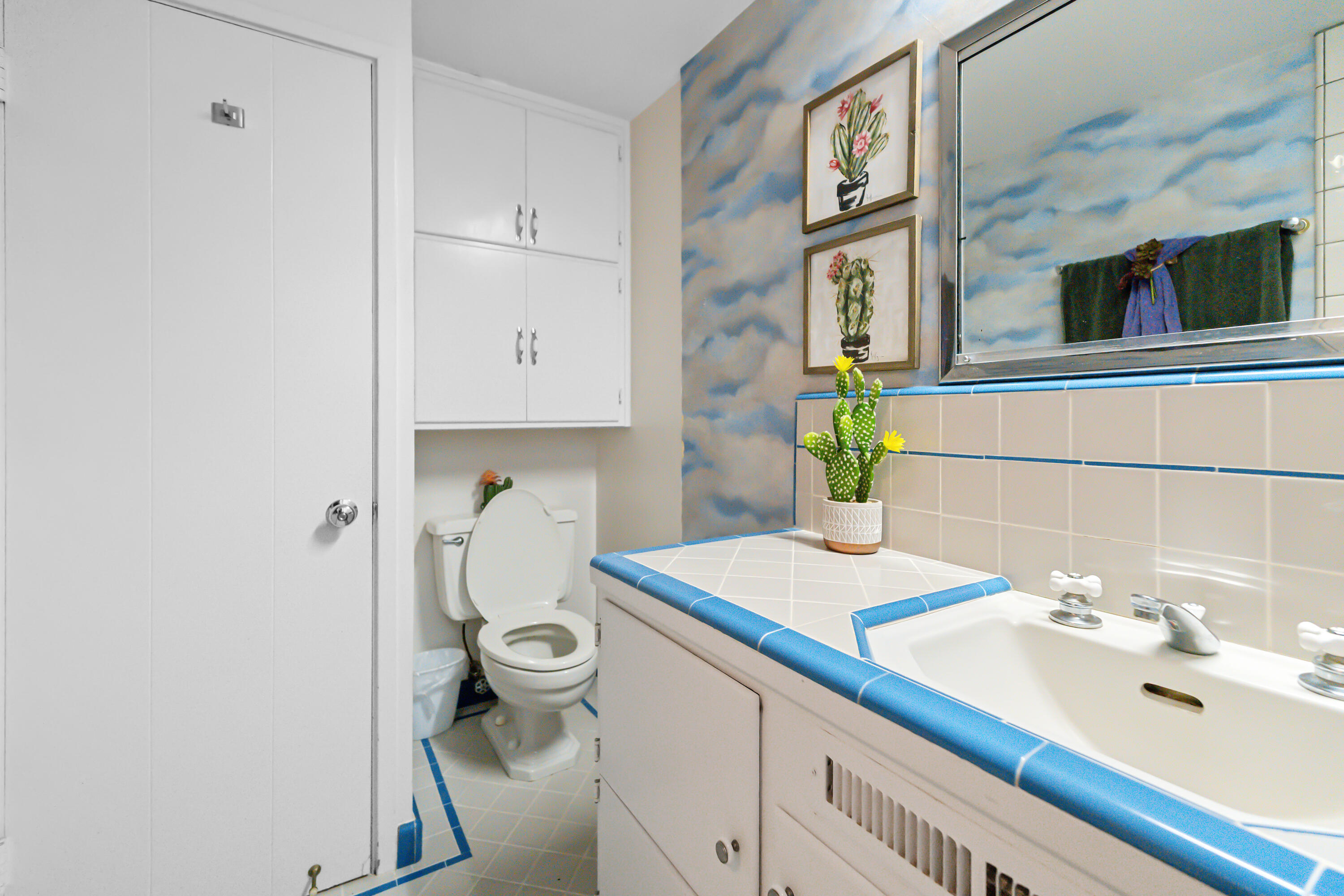 531 E Walnut St, Exeter, CA 93221