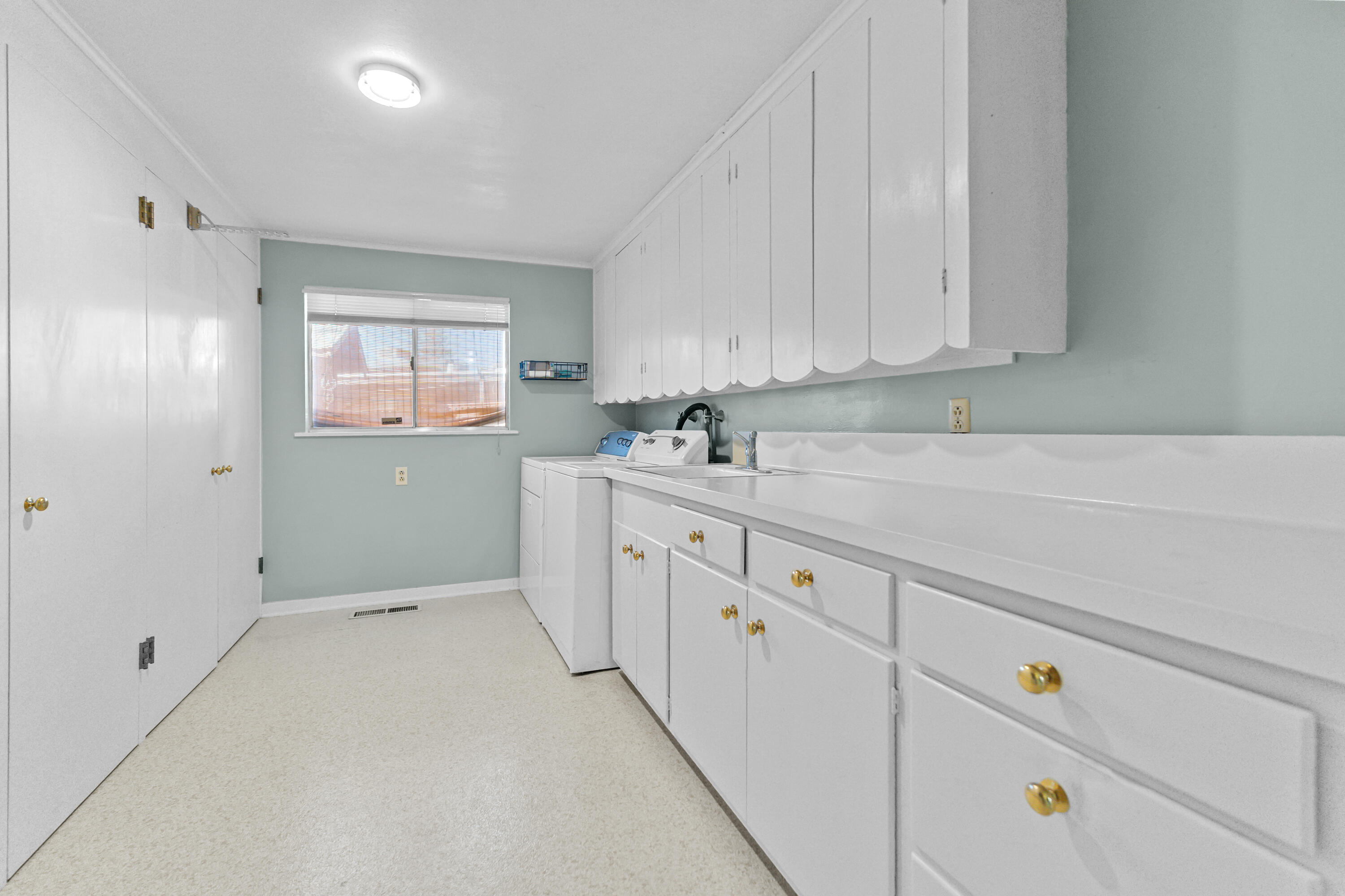 531 E Walnut St, Exeter, CA 93221