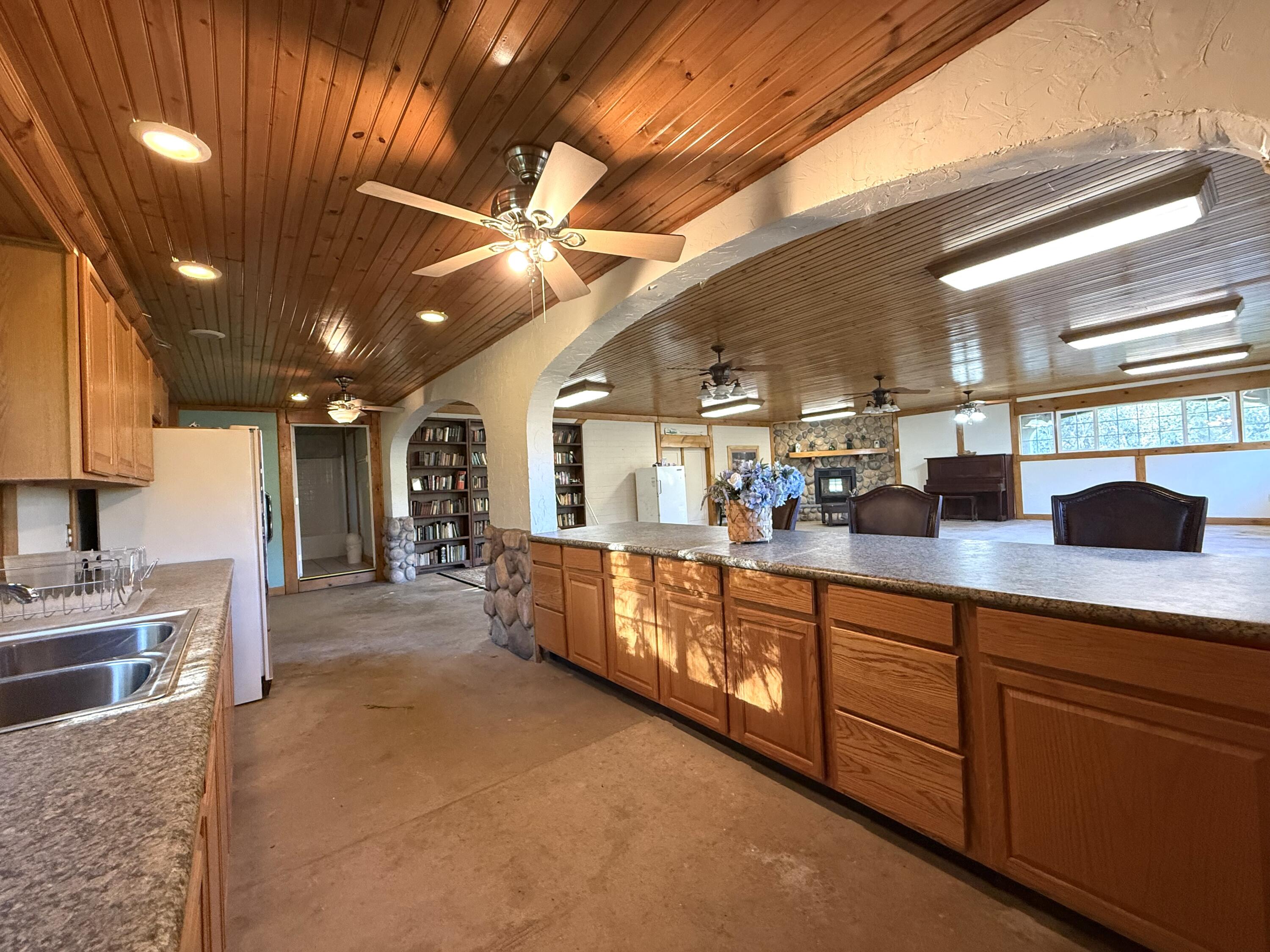 42751 N Fork Dr, Three Rivers, CA 93271