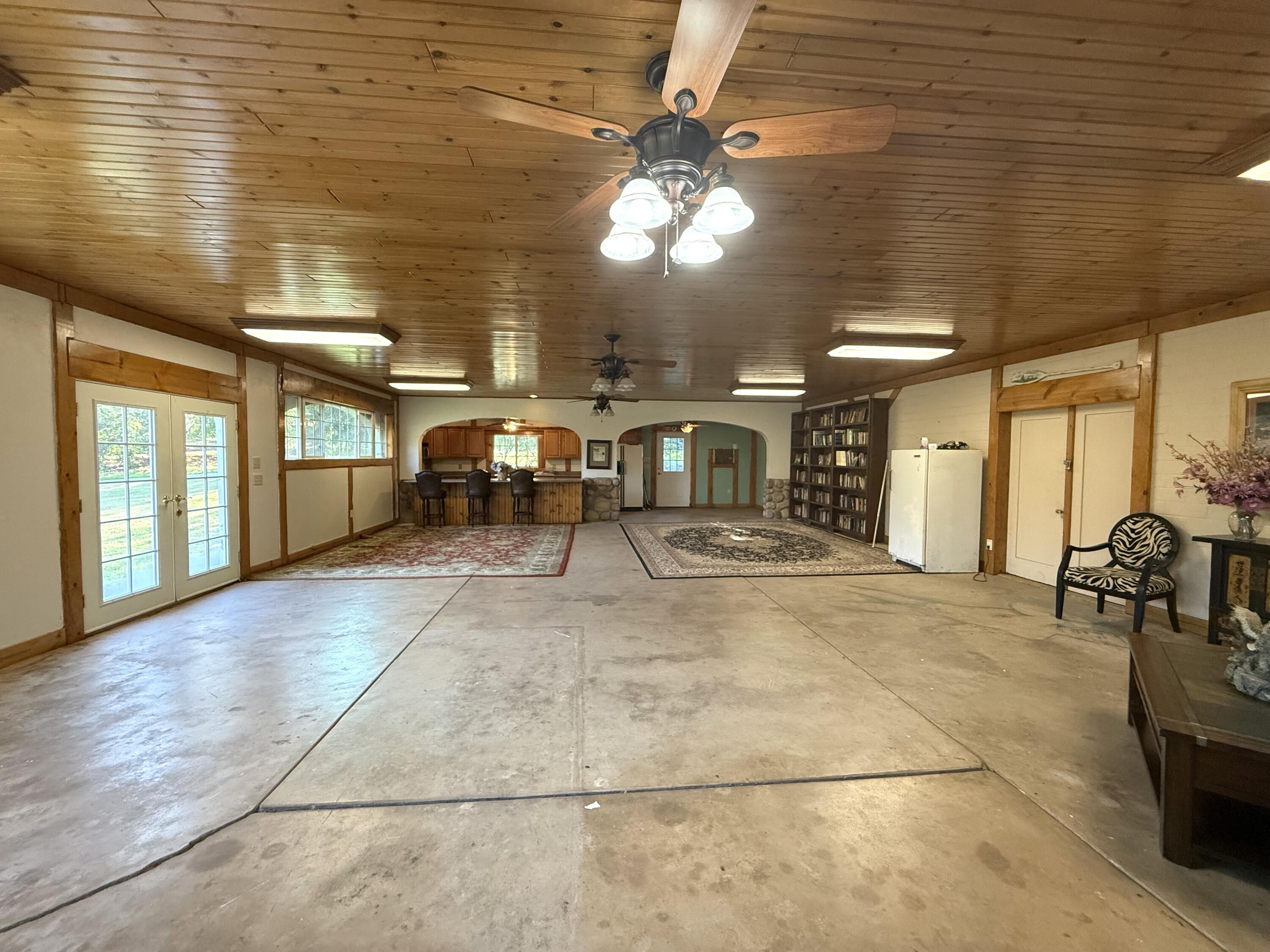 42751 N Fork Dr, Three Rivers, CA 93271