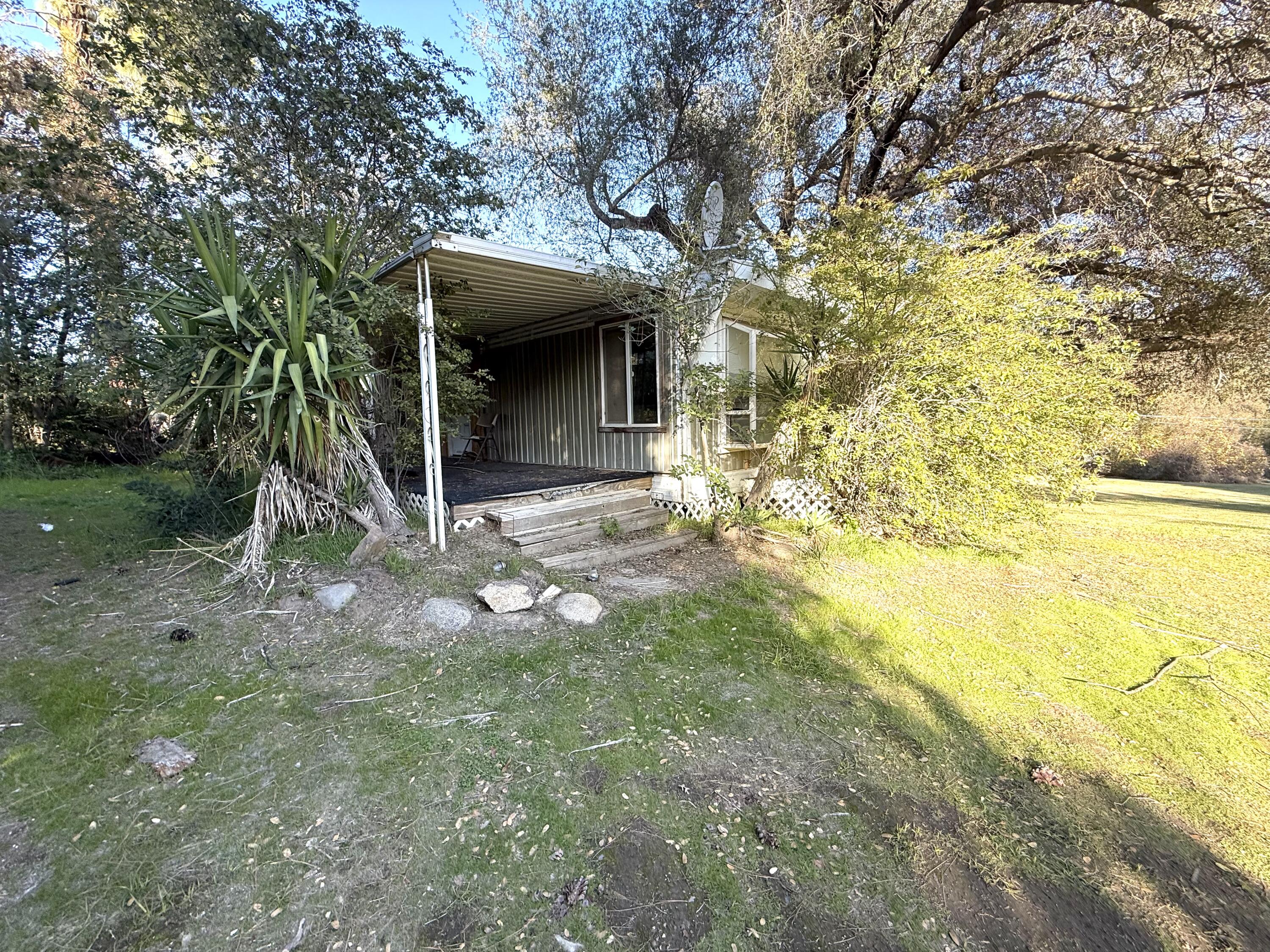 42751 N Fork Dr, Three Rivers, CA 93271