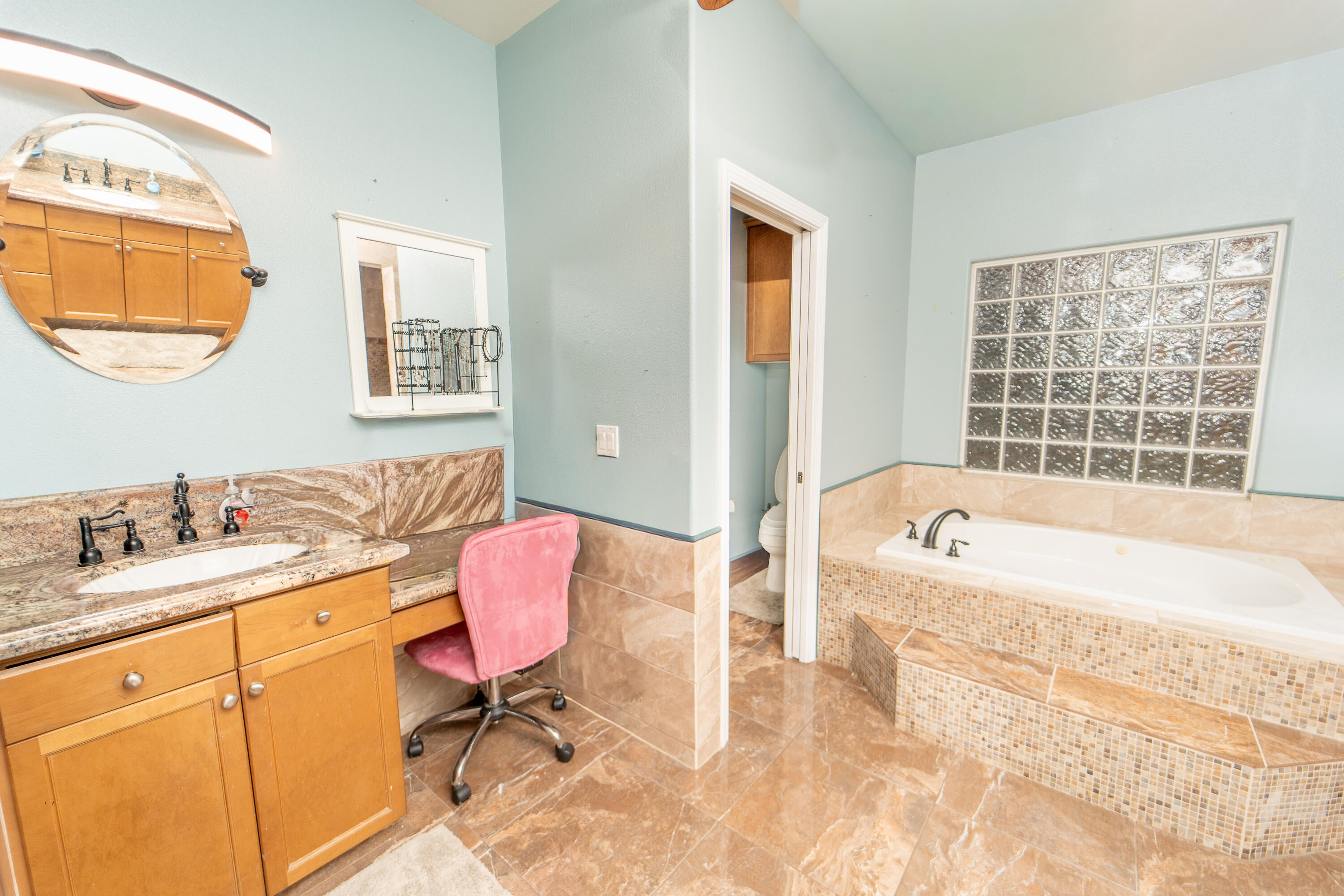 4608 W Addisyn Ct, Visalia, CA 93291