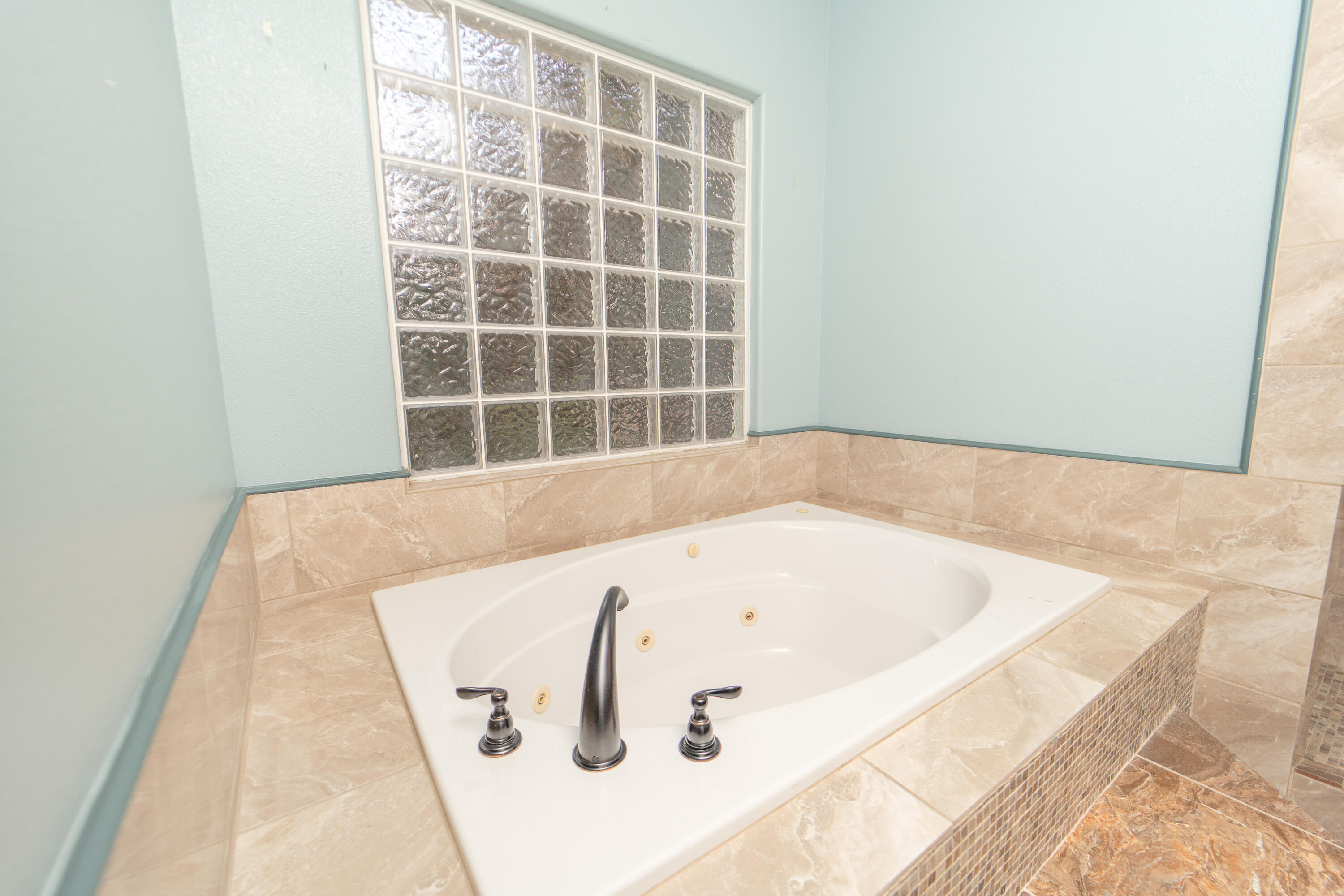 4608 W Addisyn Ct, Visalia, CA 93291