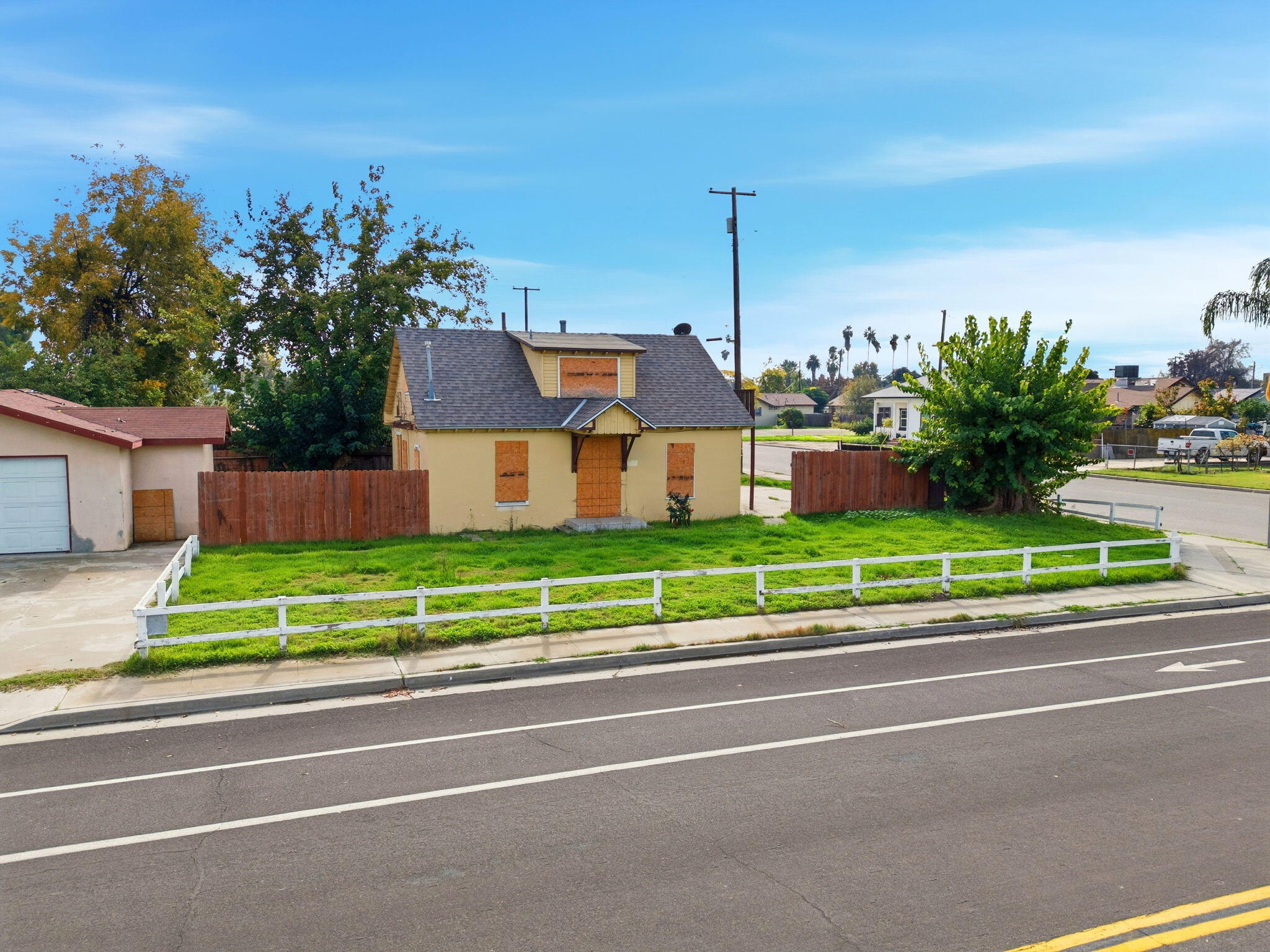1107 Patterson Ave, Corcoran, CA 93212