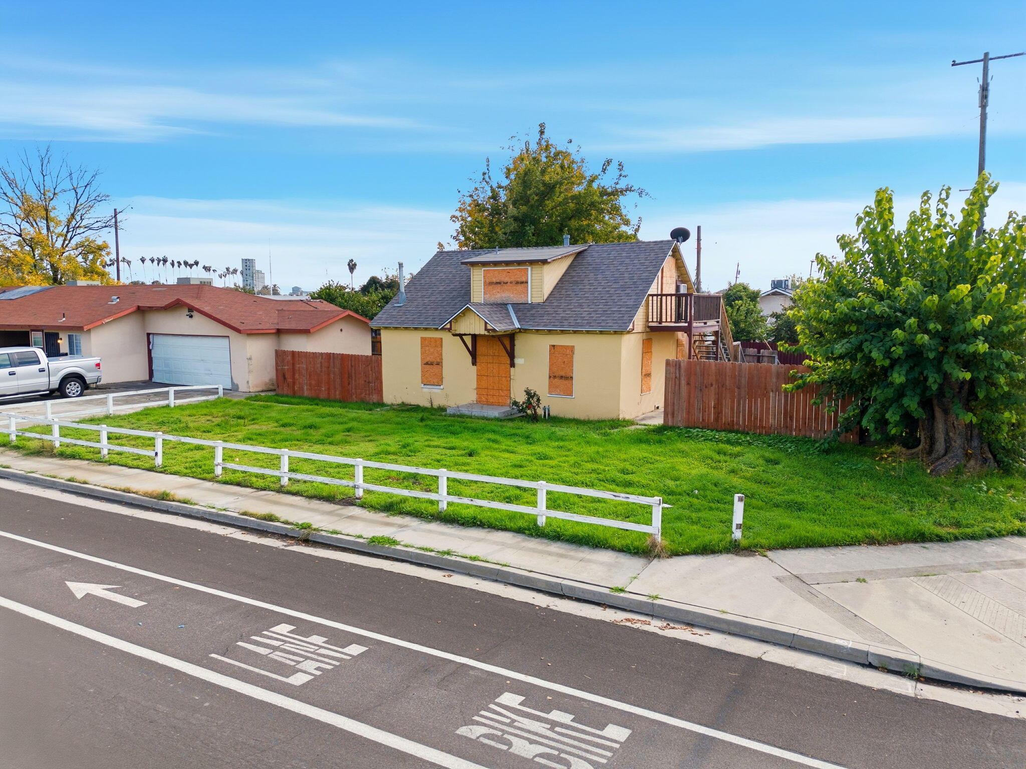 1107 Patterson Ave, Corcoran, CA 93212