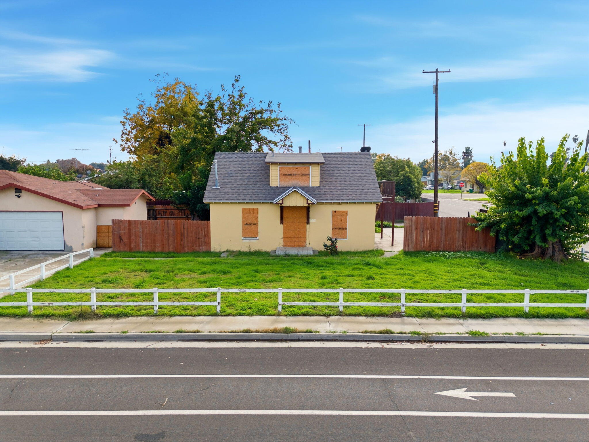 1107 Patterson Ave, Corcoran, CA 93212