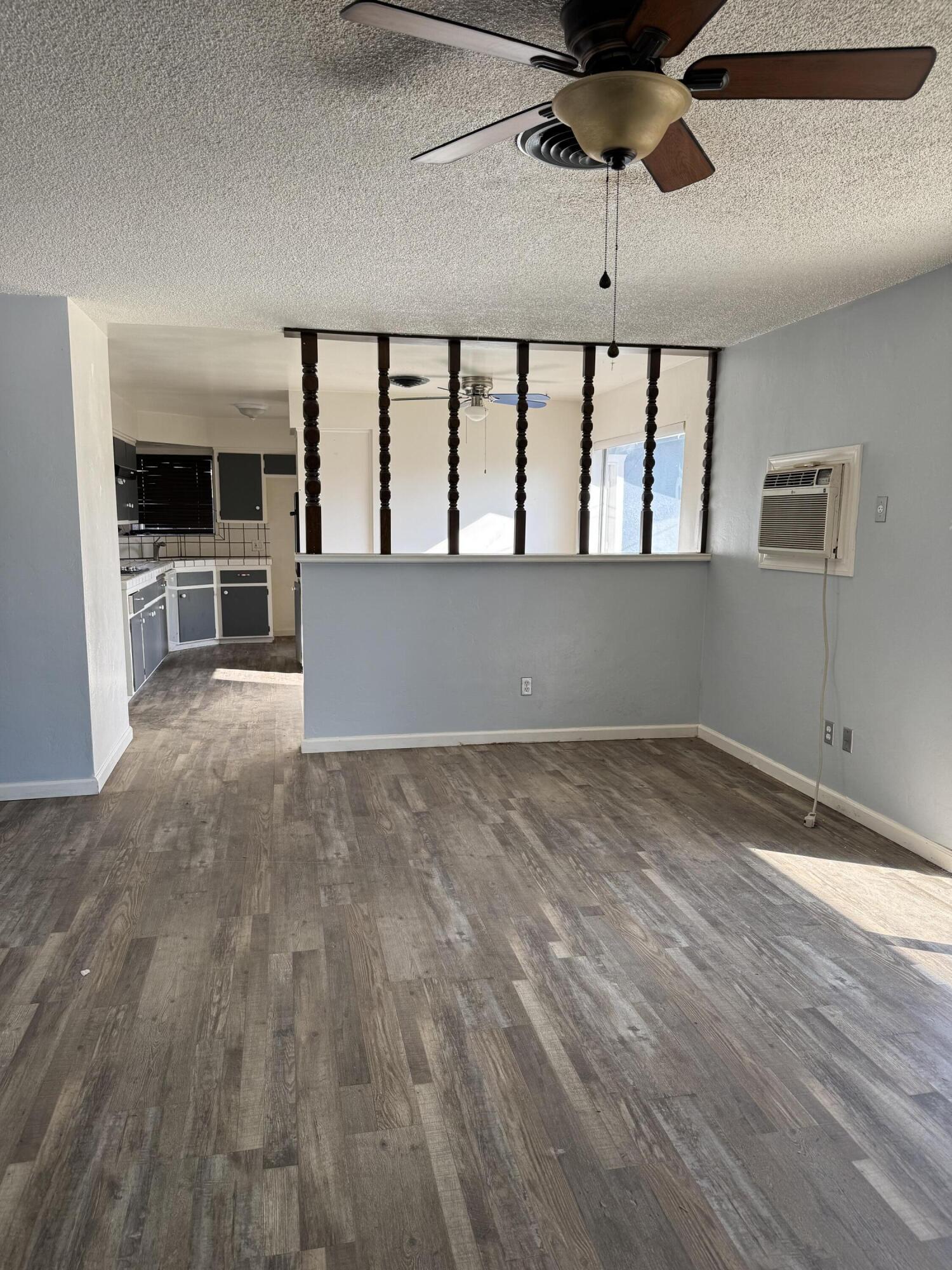 315 W Glendale Ave, Lemoore, CA 93245