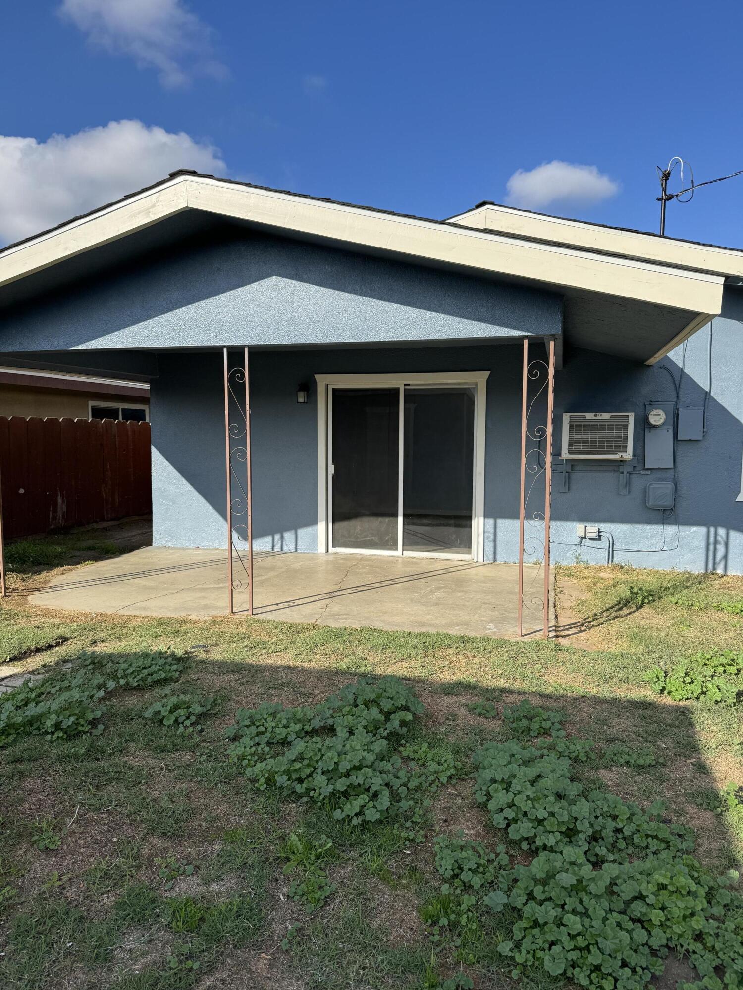 315 W Glendale Ave, Lemoore, CA 93245