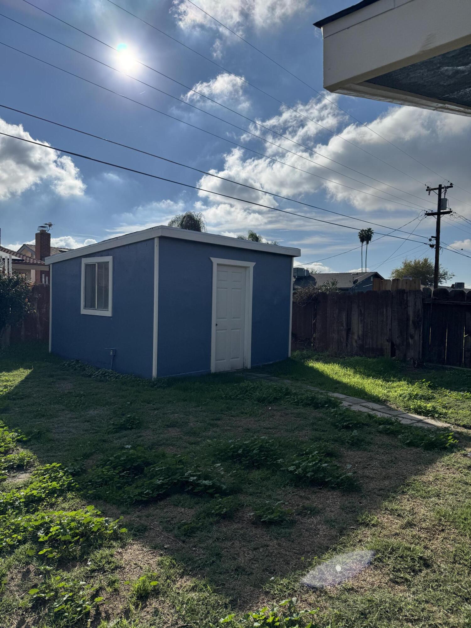 315 W Glendale Ave, Lemoore, CA 93245