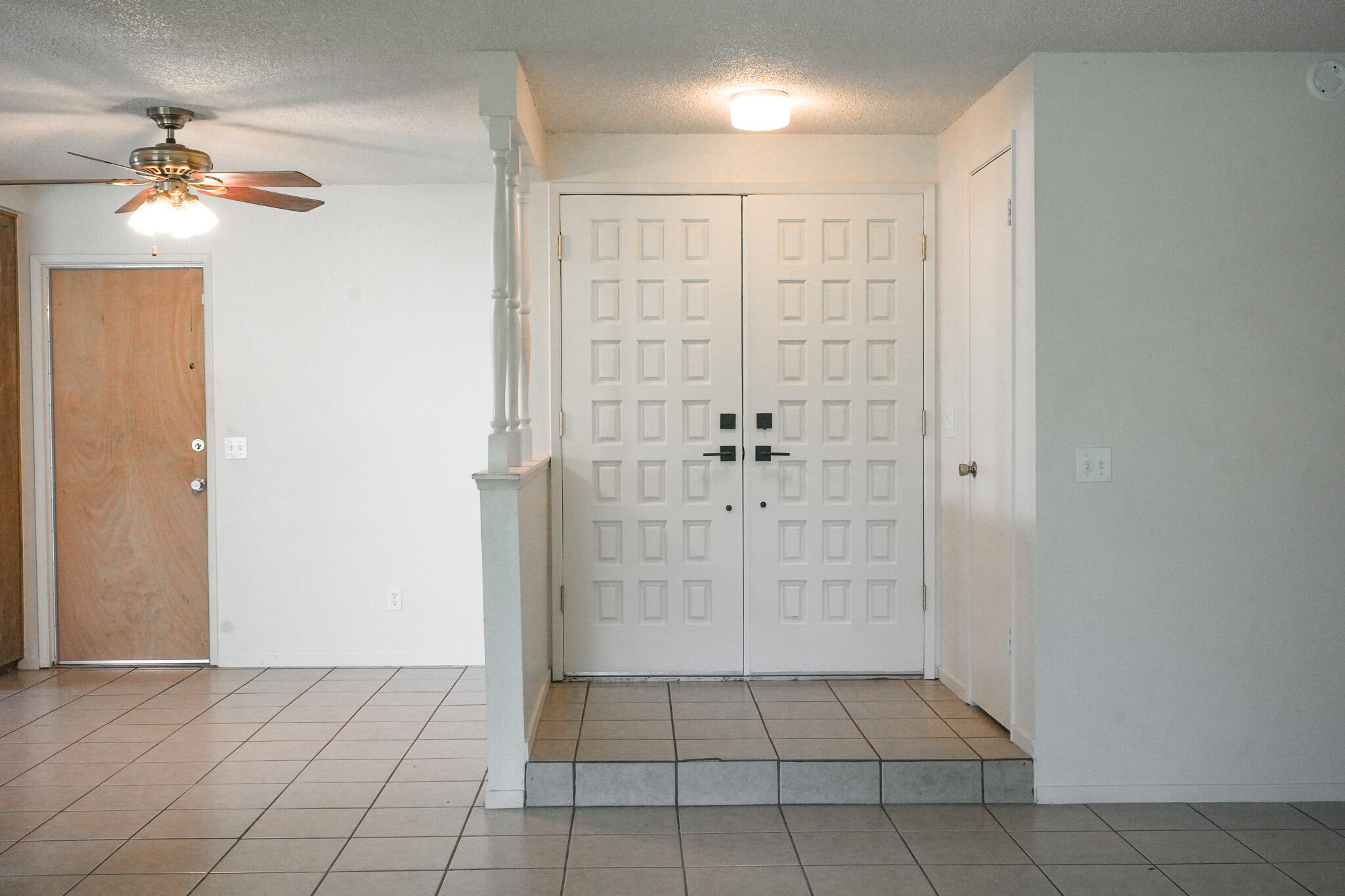 1629 S Rossmoor Ct, Visalia, CA 93277